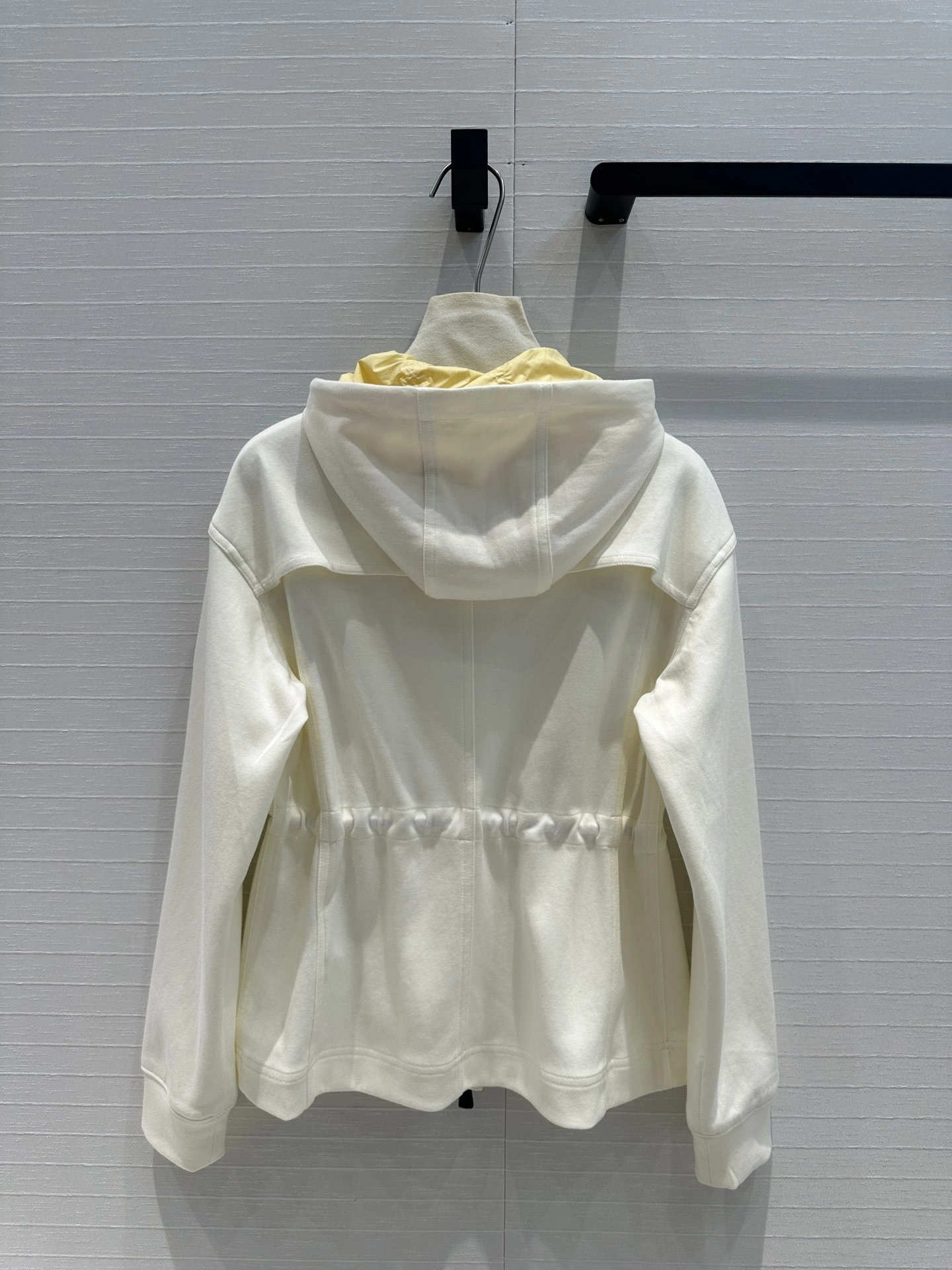 victoria- 7o9385r 2Colour item:D-F061I0613-2
