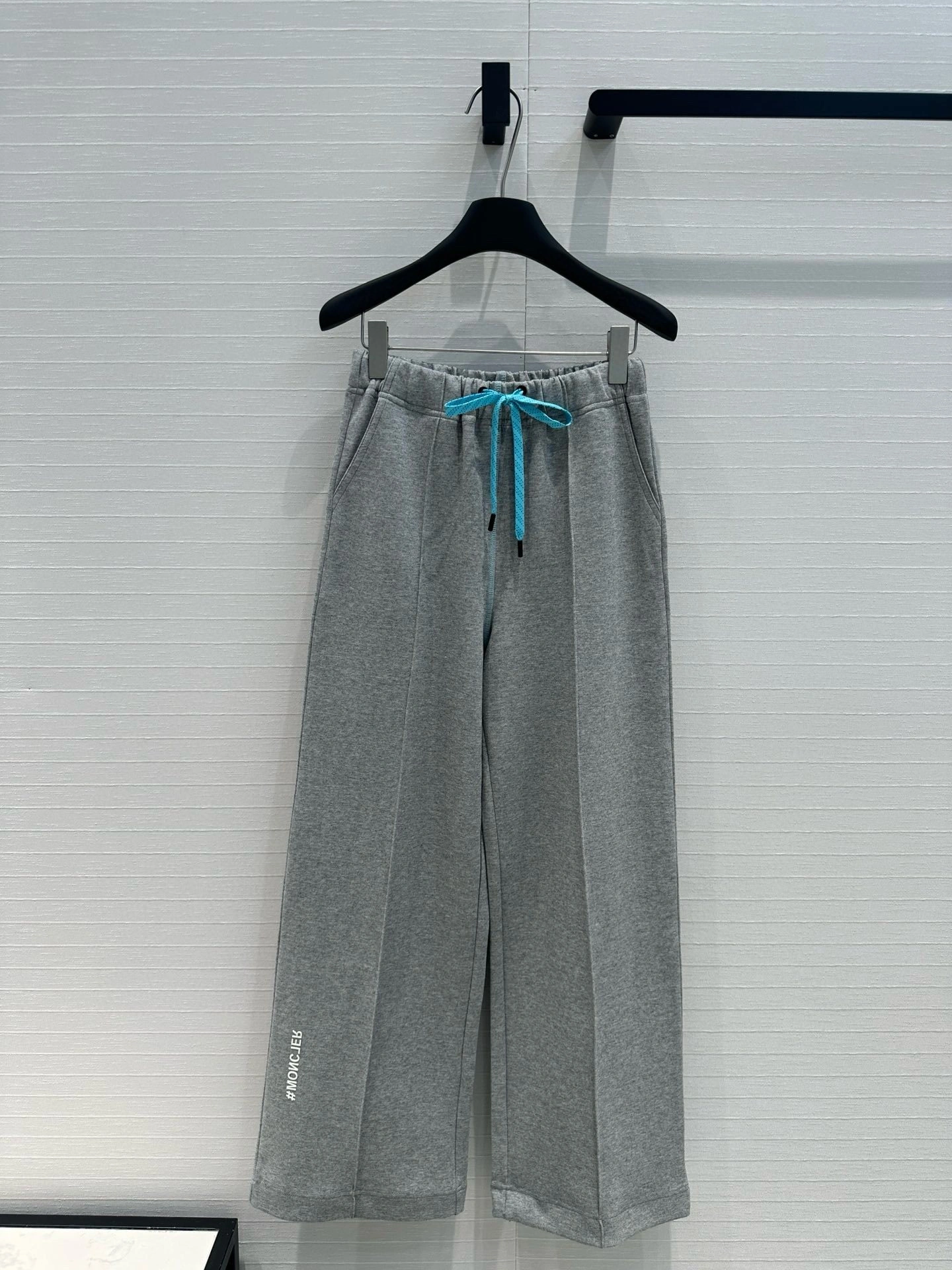 victoria- 7o9385r 2Colour item:D-F061I0613-2