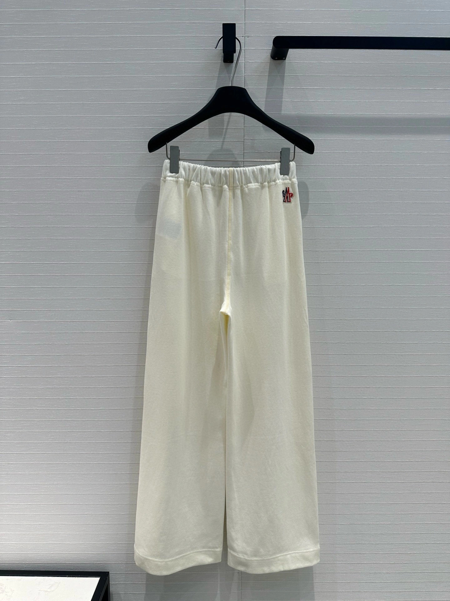victoria- 7o9385r 2Colour item:D-F061I0613-2