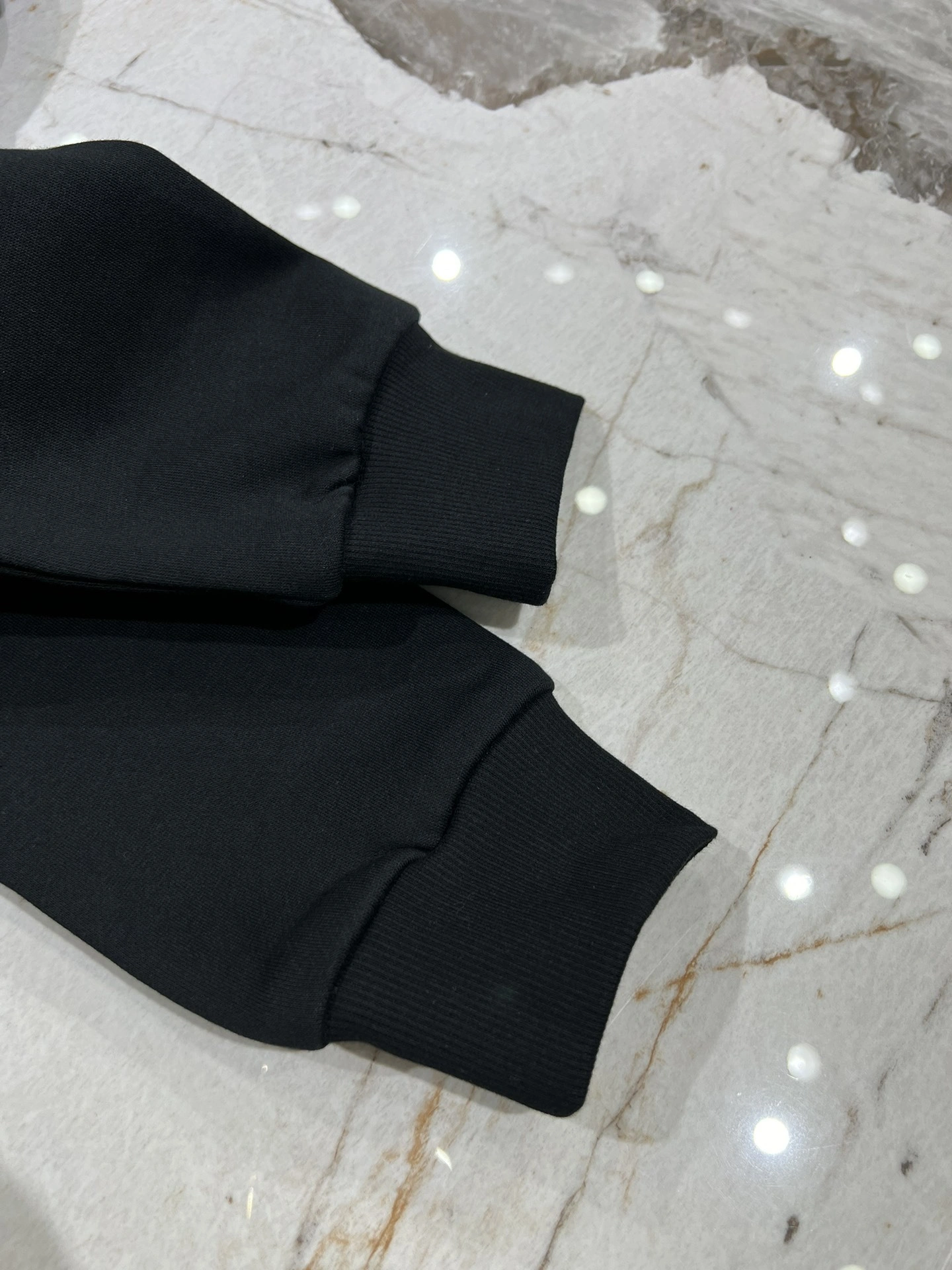 victoria- 7o9385r 2Colour item:D-F140J5025-2
