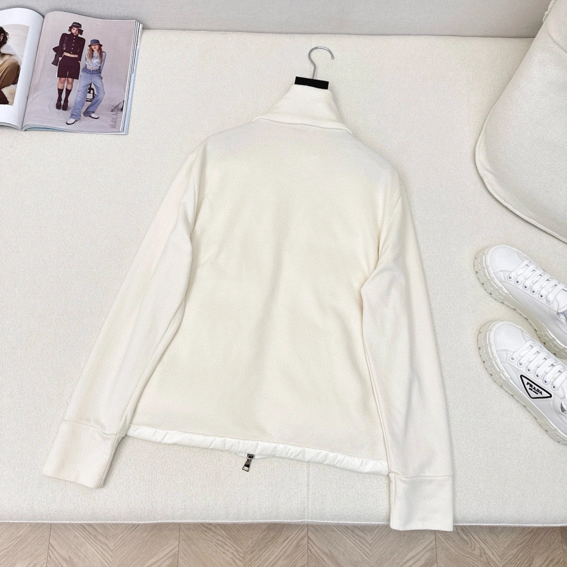 victoria- 7o9385r 90 White duck down 2Colour item:D-F240I1033-2