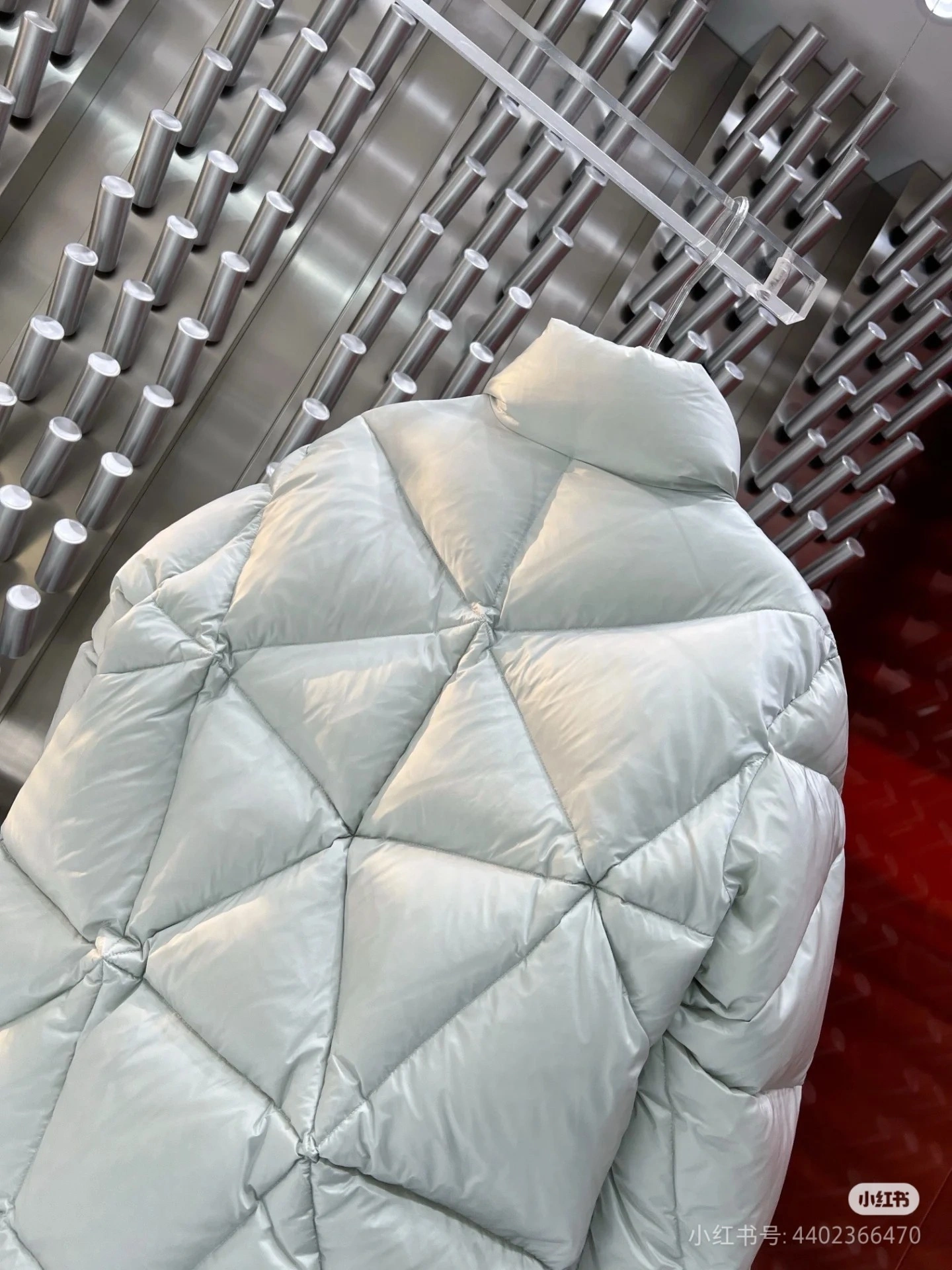 victoria- 7o9385r Pharrell Williams down jacket 2Colour item:D-F431J1330-2