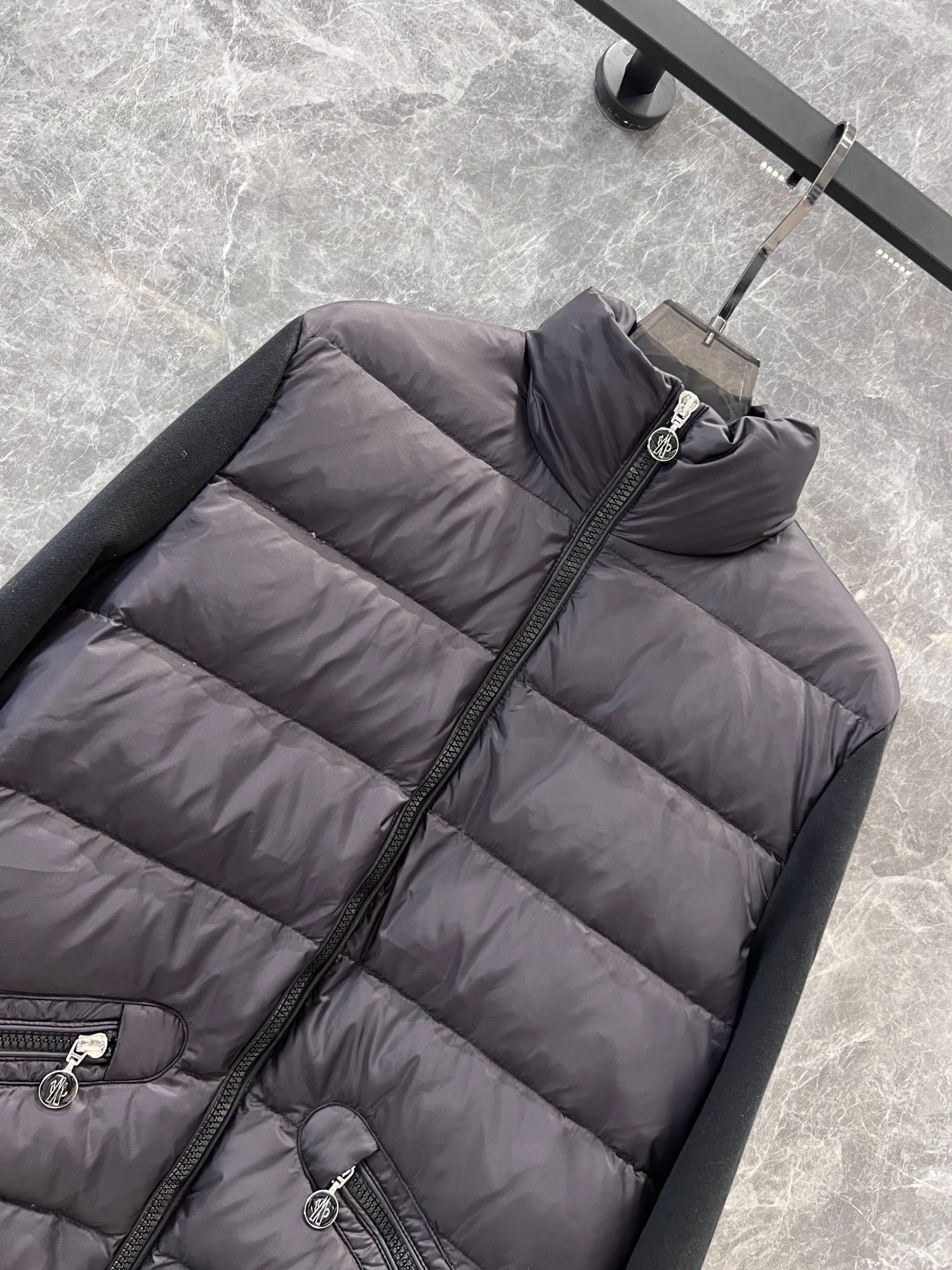victoria- 7o9385r down jacket 2Colour item:D-F061I0614-2