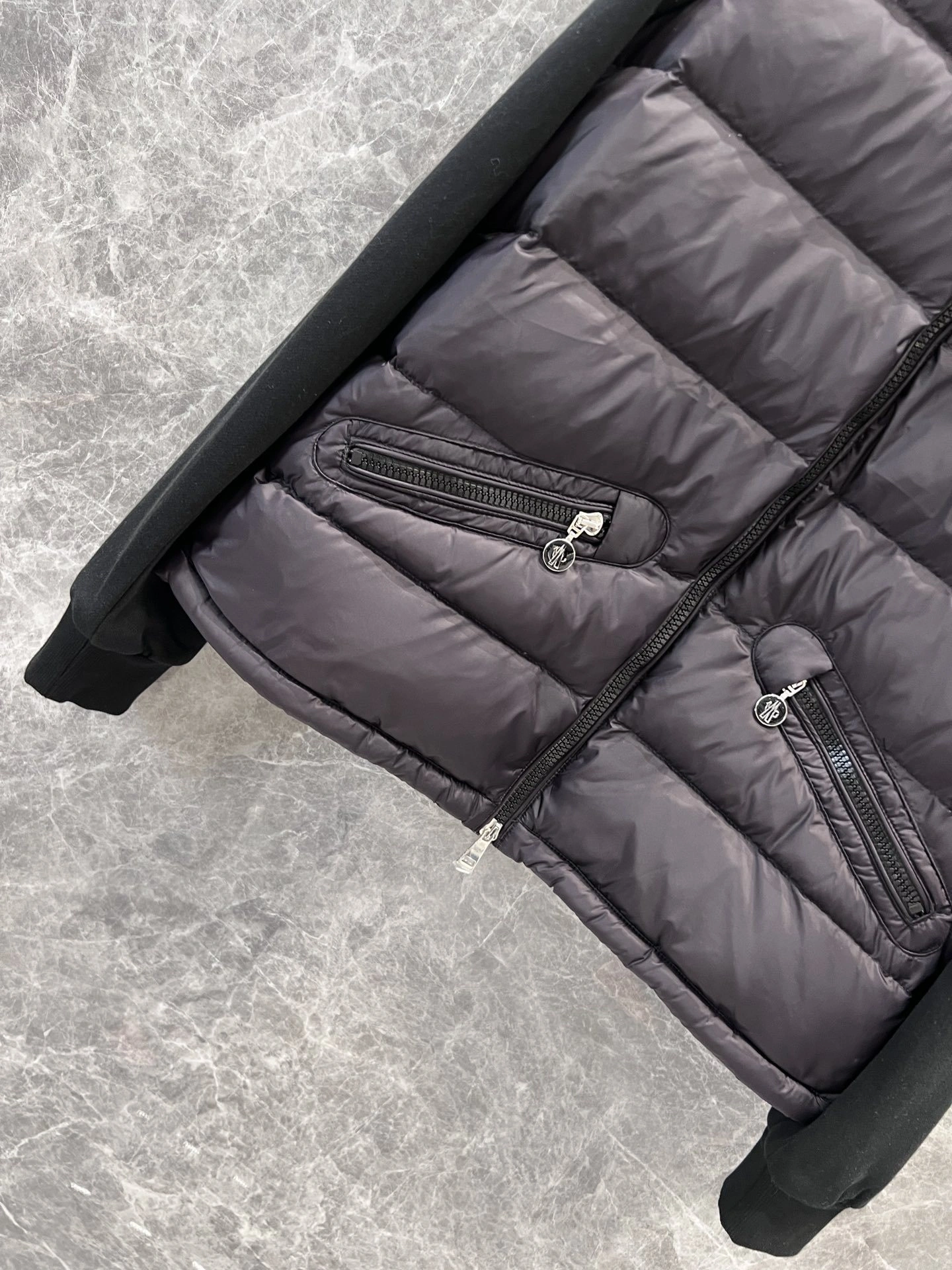 victoria- 7o9385r down jacket 2Colour item:D-F061I0614-2