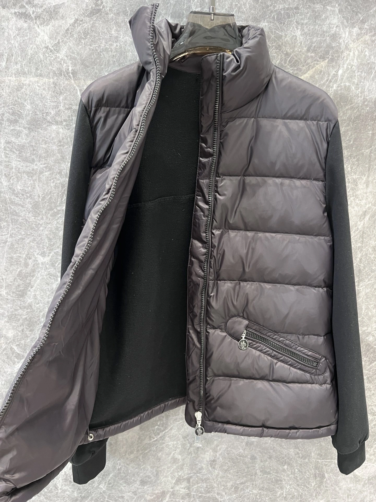 victoria- 7o9385r down jacket 2Colour item:D-F061I0614-2