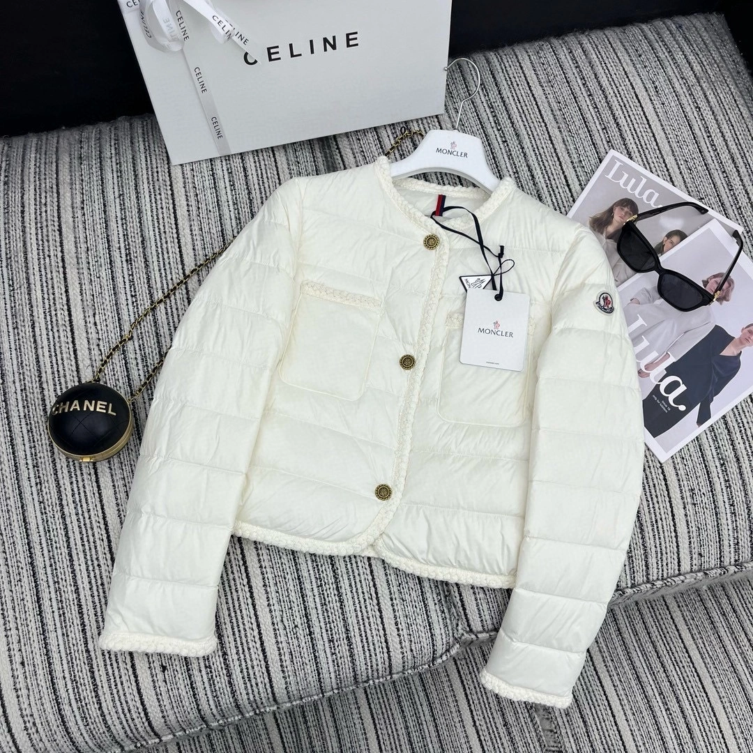 victoria- 7o9385r down jacket 2Colour item:D-F240I1034-2