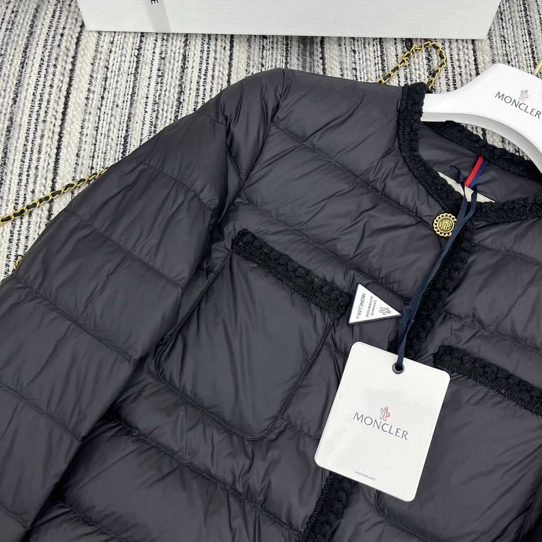 victoria- 7o9385r down jacket 2Colour item:D-F240I1034-2