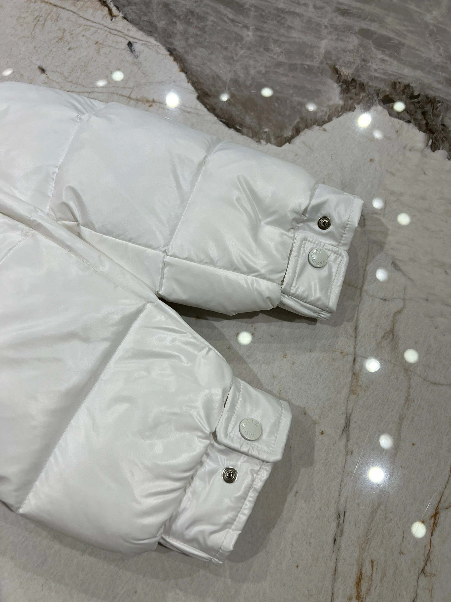 victoria- 7o9385r down jacket 90 White goose down 2Colour item:D-F140J2115-2