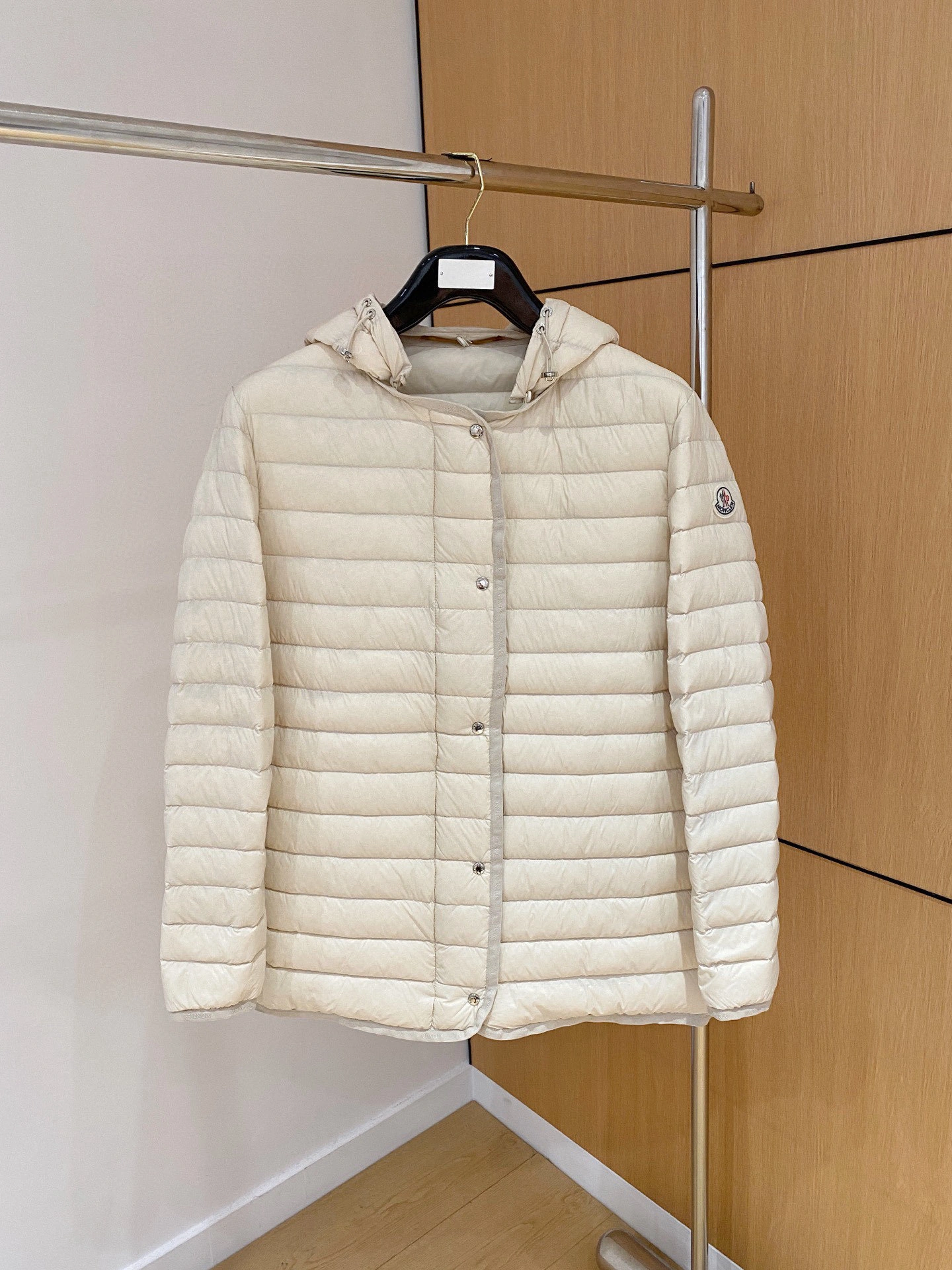 victoria- 7o9385r down jacket white duck down 2Colour item:E-F431I0323-2