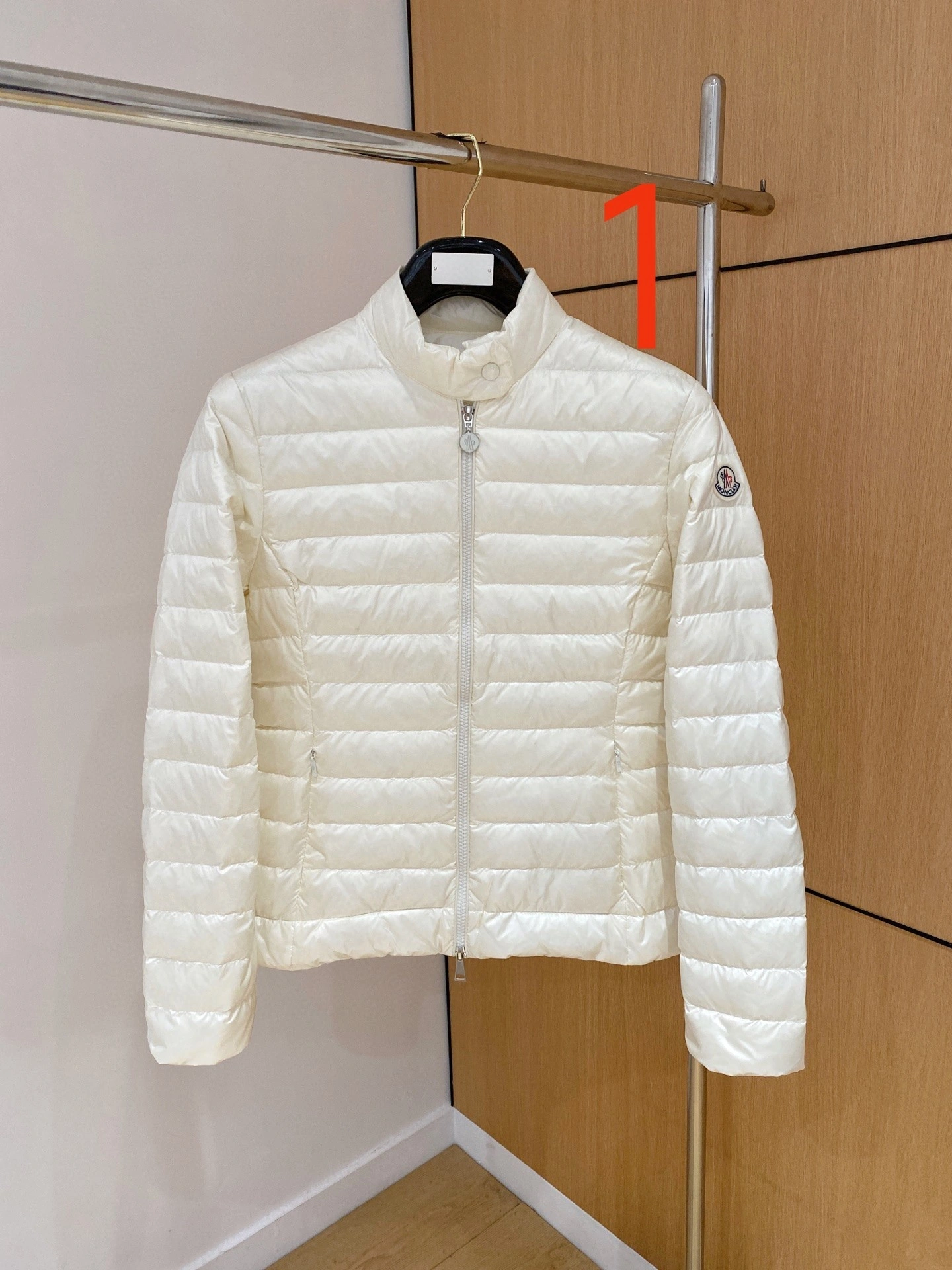 victoria- 7o9385r down jacket white duck down 3Colour item:E-F431I0322-3
