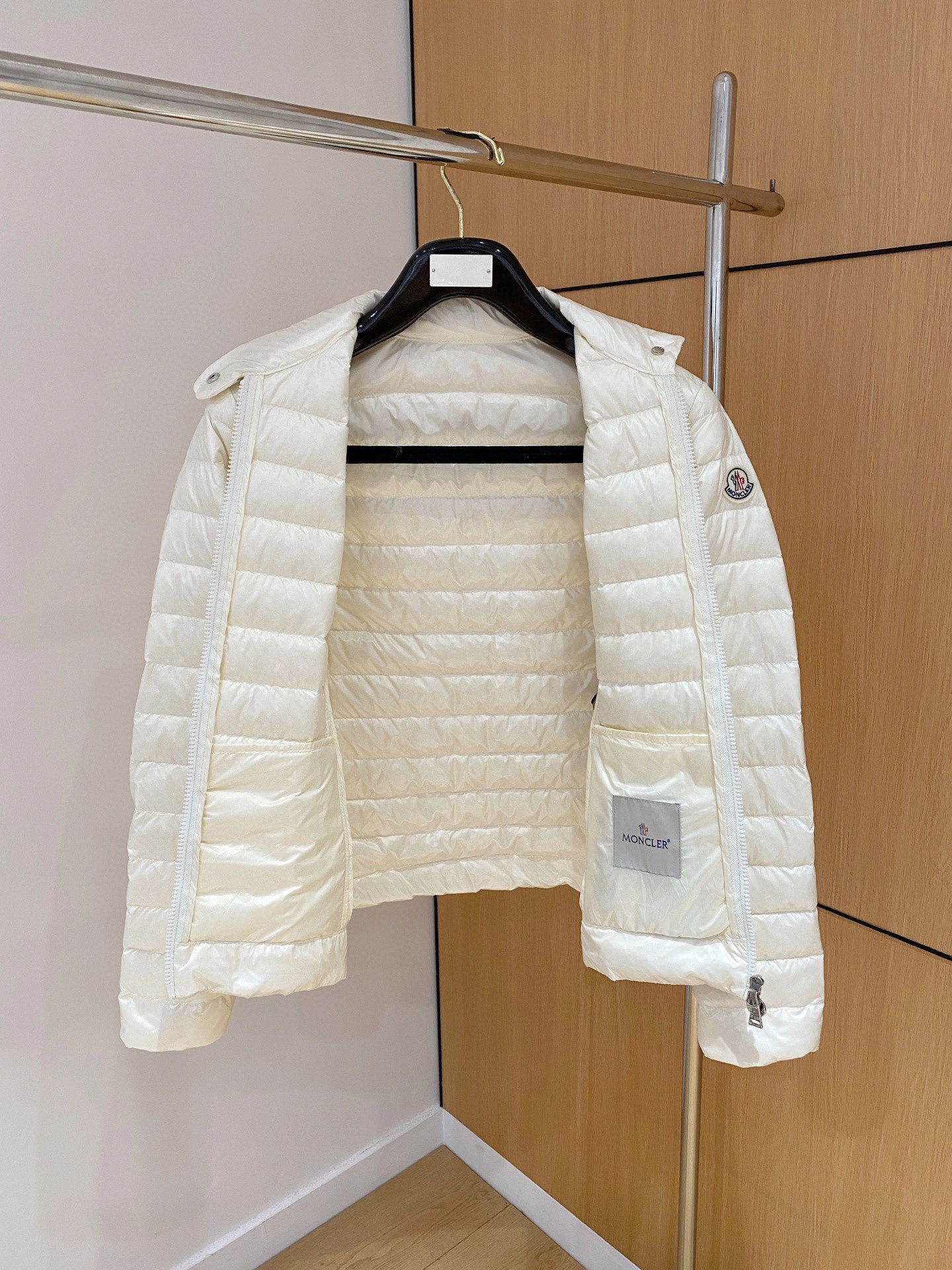 victoria- 7o9385r down jacket white duck down 3Colour item:E-F431I0322-3
