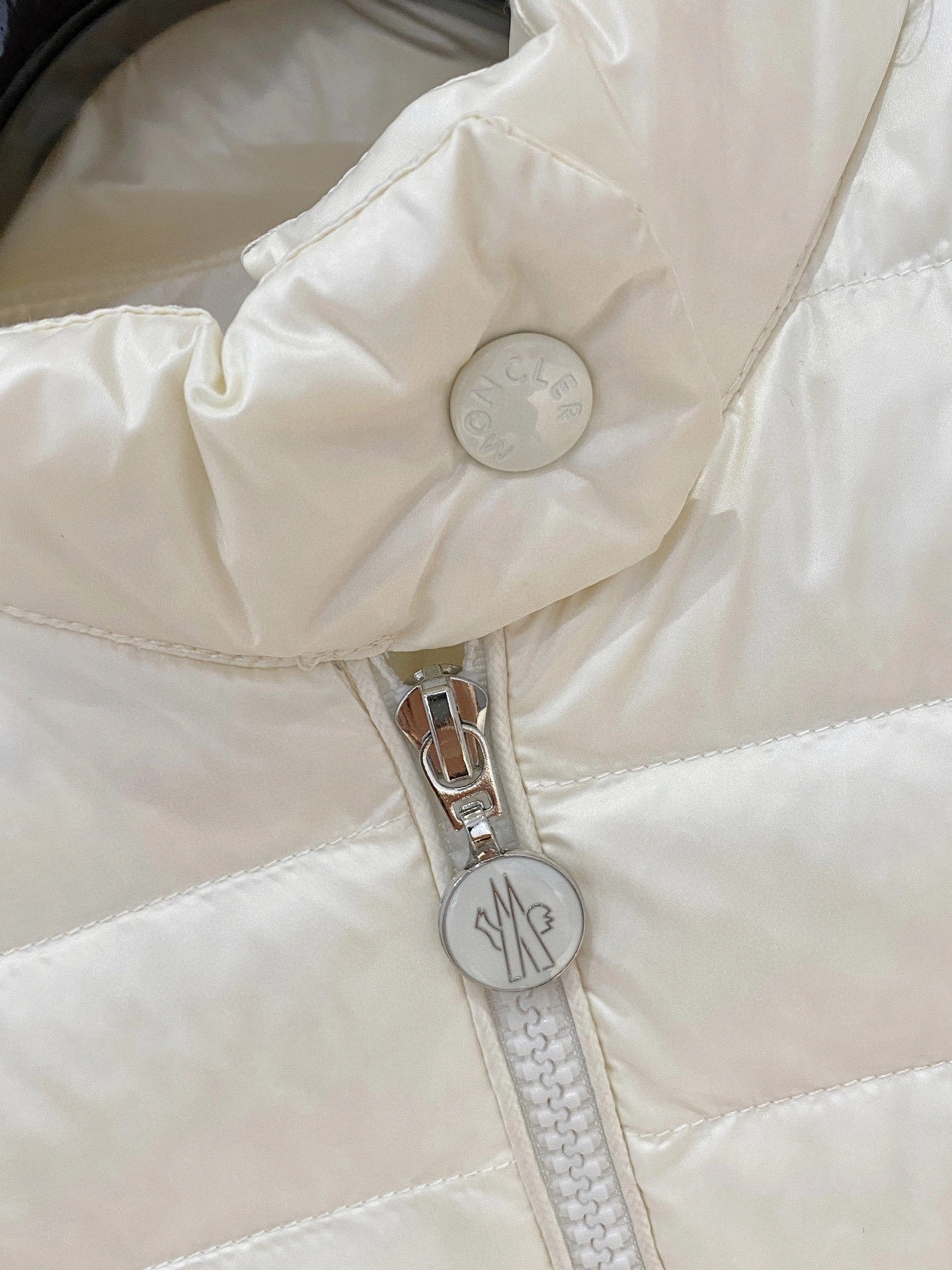 victoria- 7o9385r down jacket white duck down 3Colour item:E-F431I0322-3