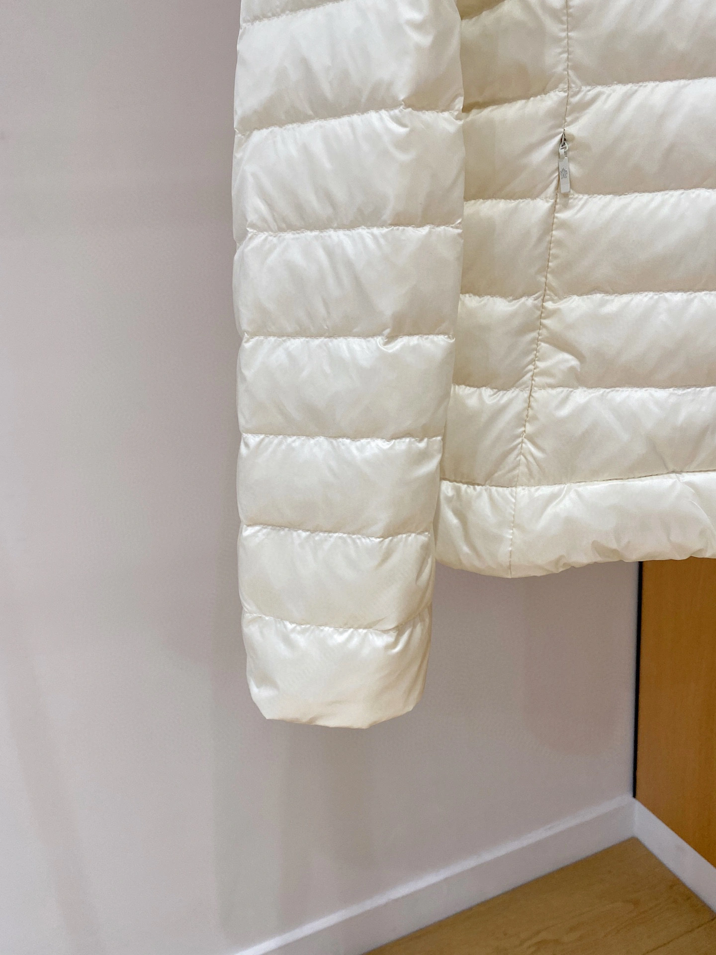 victoria- 7o9385r down jacket white duck down 3Colour item:E-F431I0322-3