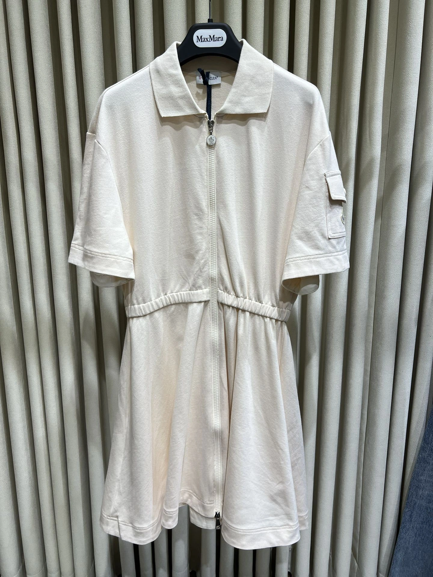 victoria- 7o9385r item:D-F140G2442
