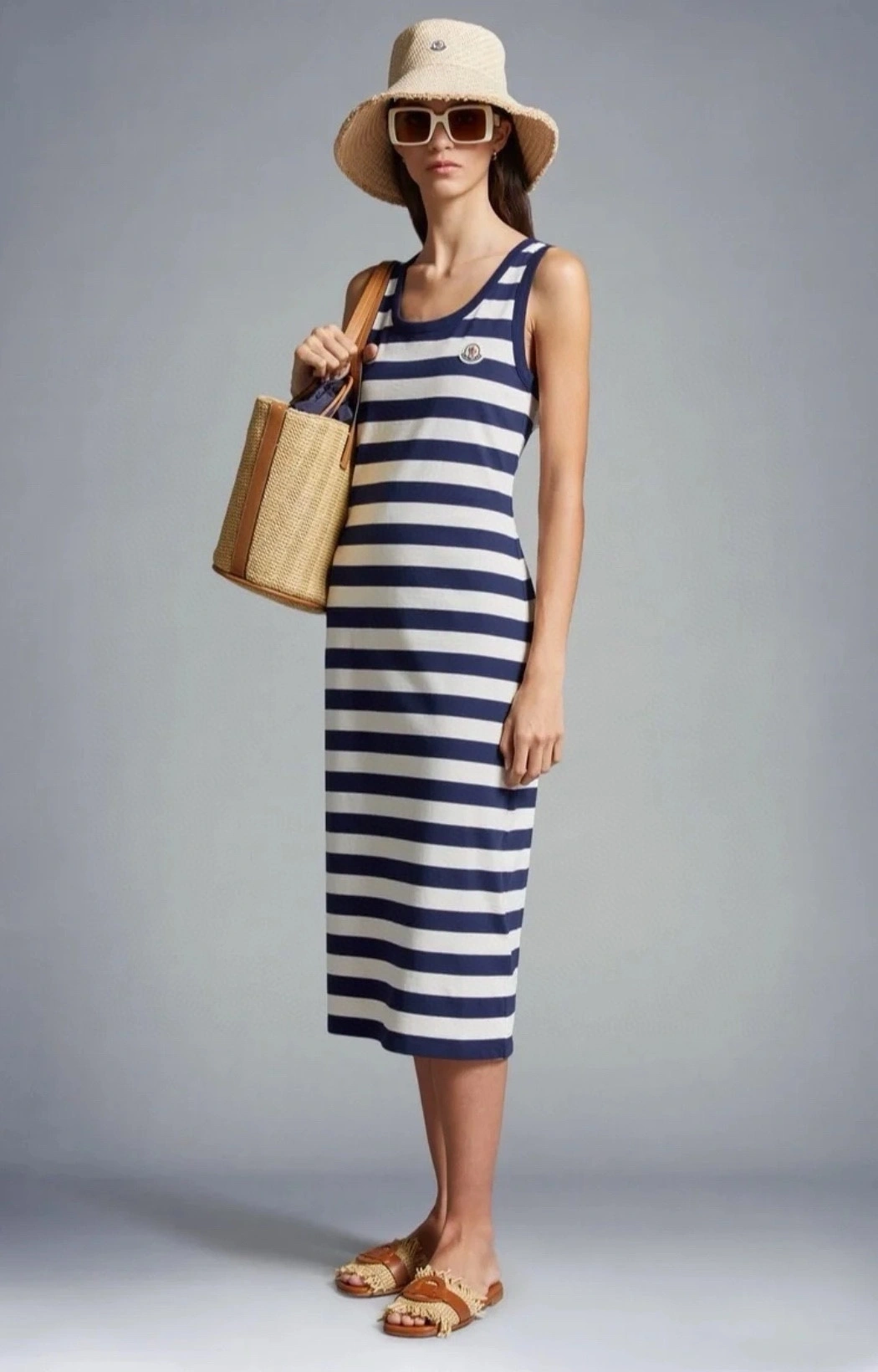 victoria- 7o9385r item:D-F140G2444