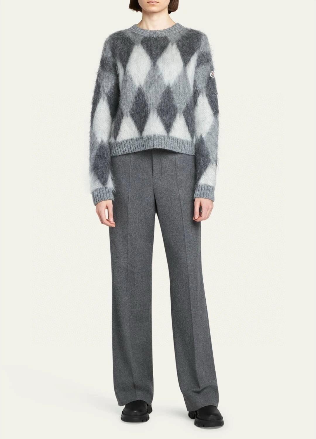 victoria- 7o9385r item:D-F140J4933