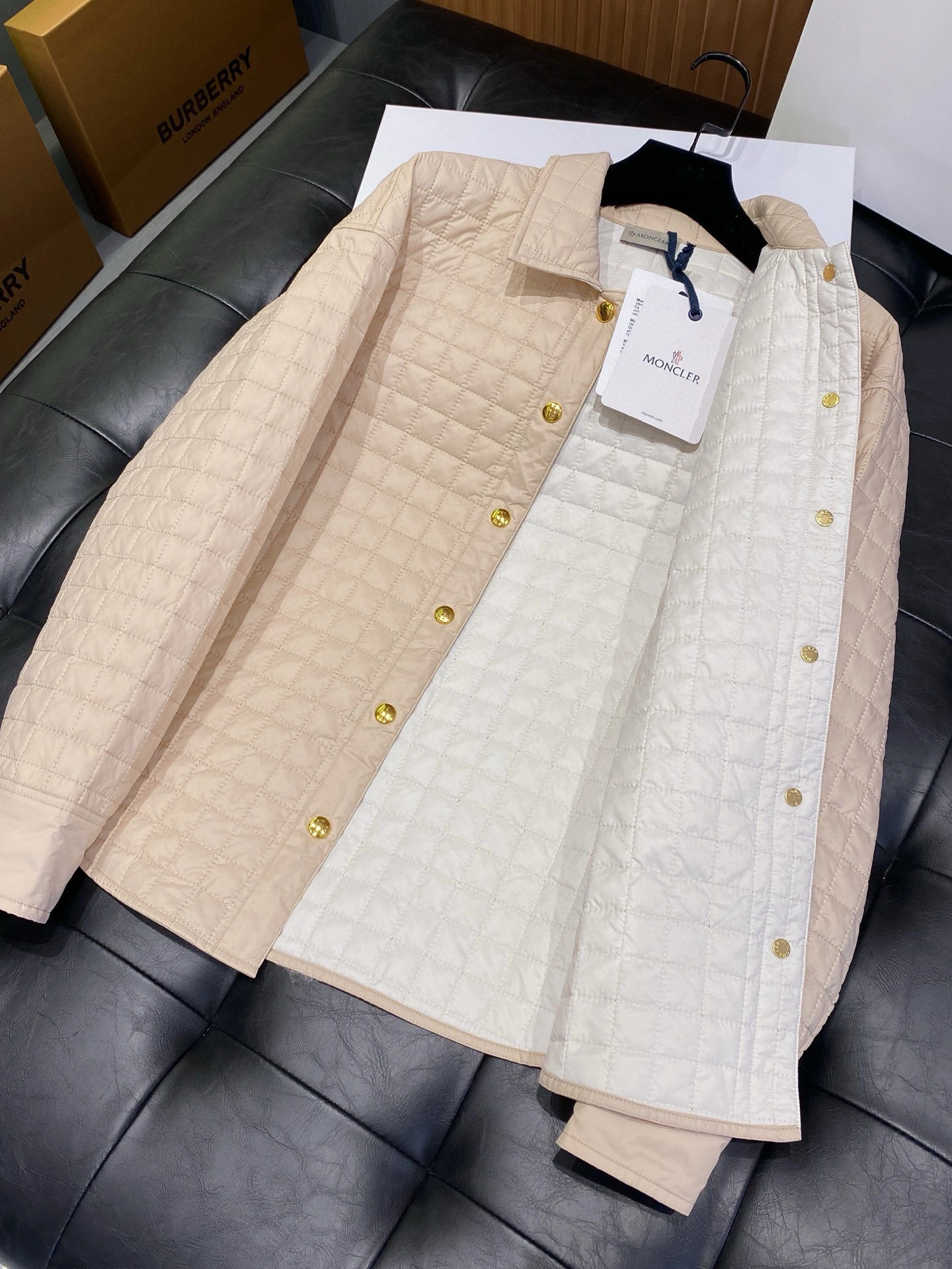 victoria- 7o9385r item:E-F020H2526