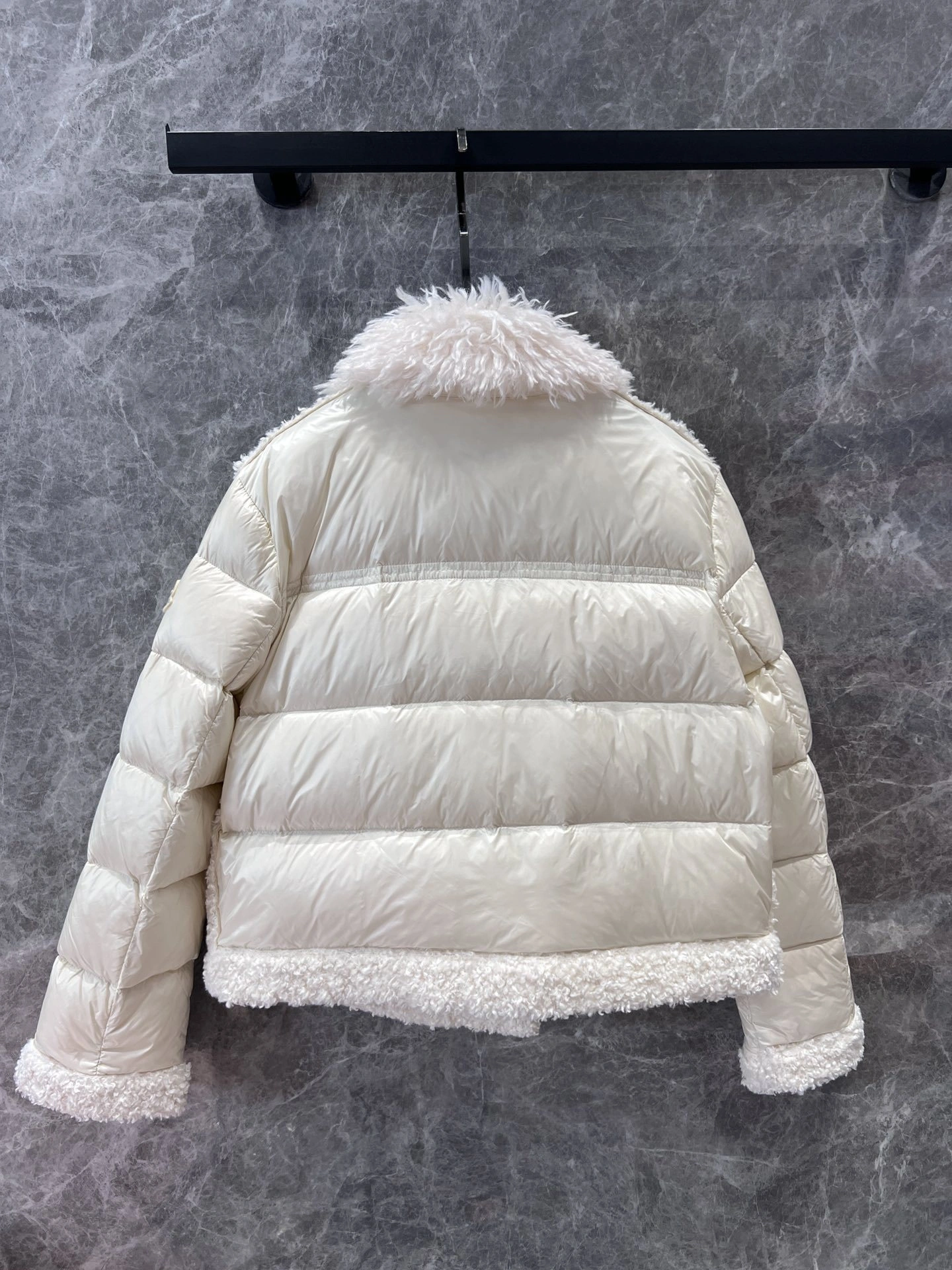 victoria- 7o9385r wool down jacket 3Colour item:D-F061I0612-3