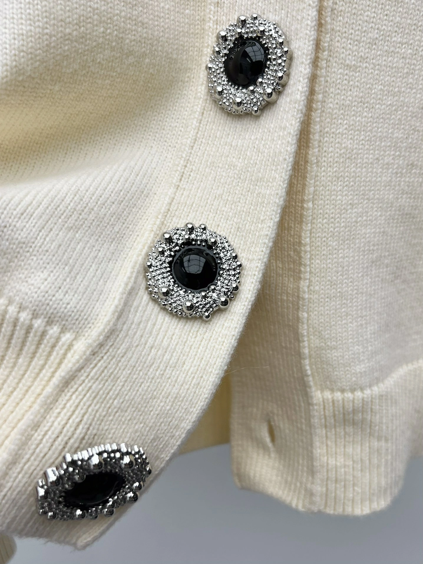 victoria- 8V cashmere 2Colour item:D-F244K1107-2
