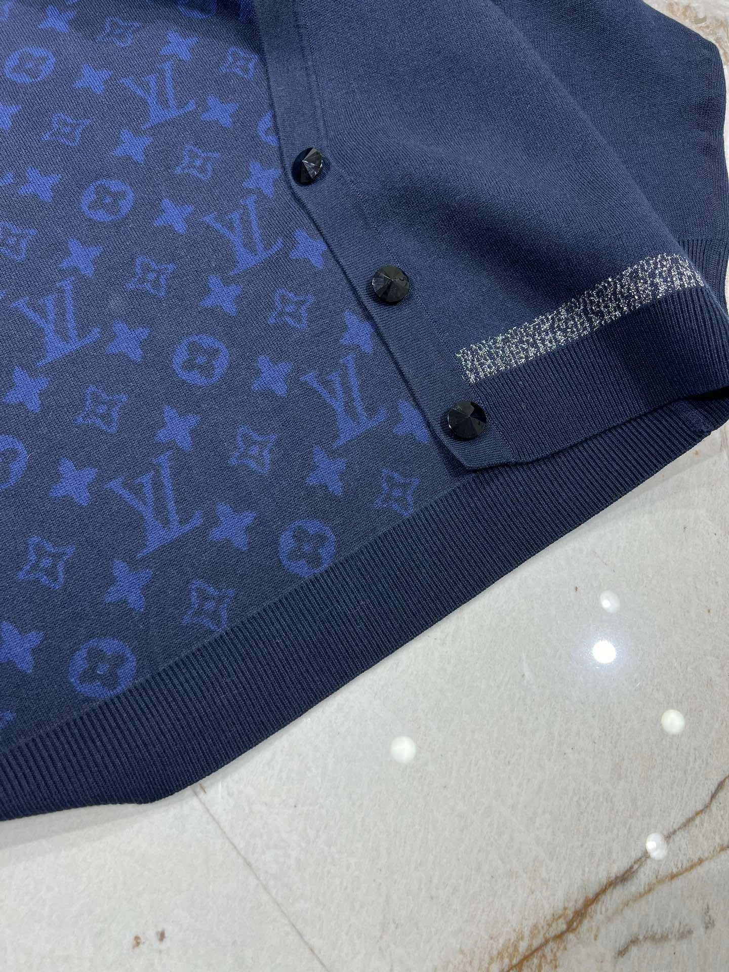 victoria- 8V cashmere item:D-F140J5020