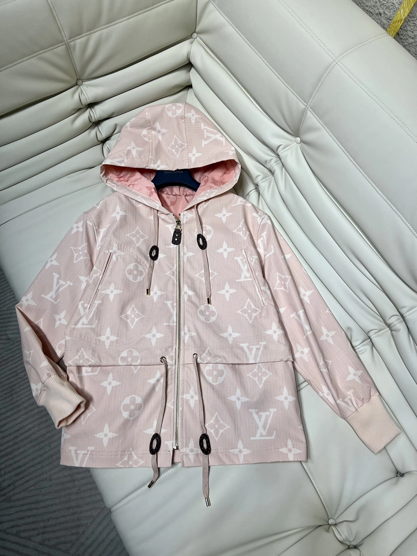 victoria- 8V item:D-F240D2907