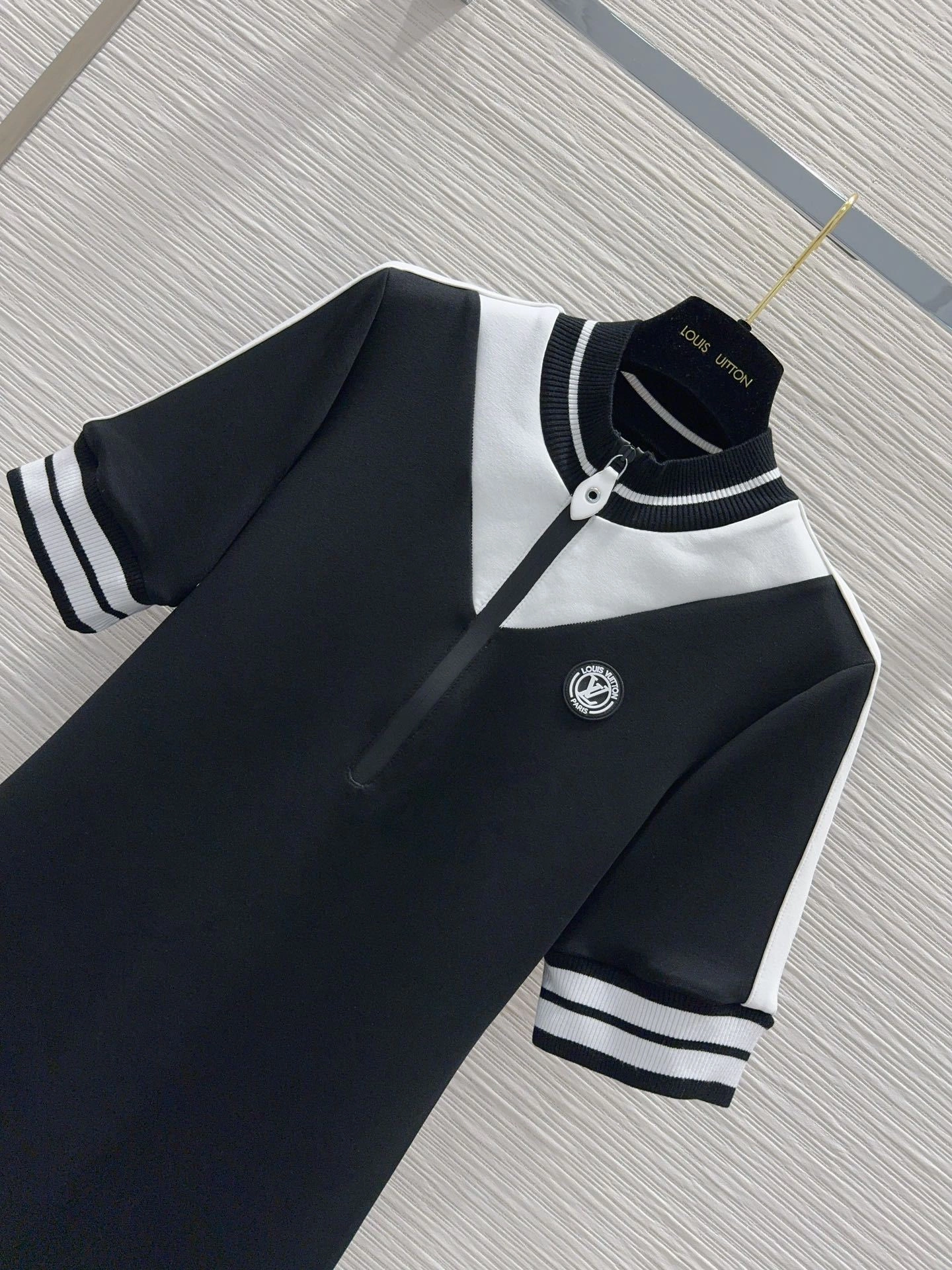 &victoria- 8V item:D-F240G0959