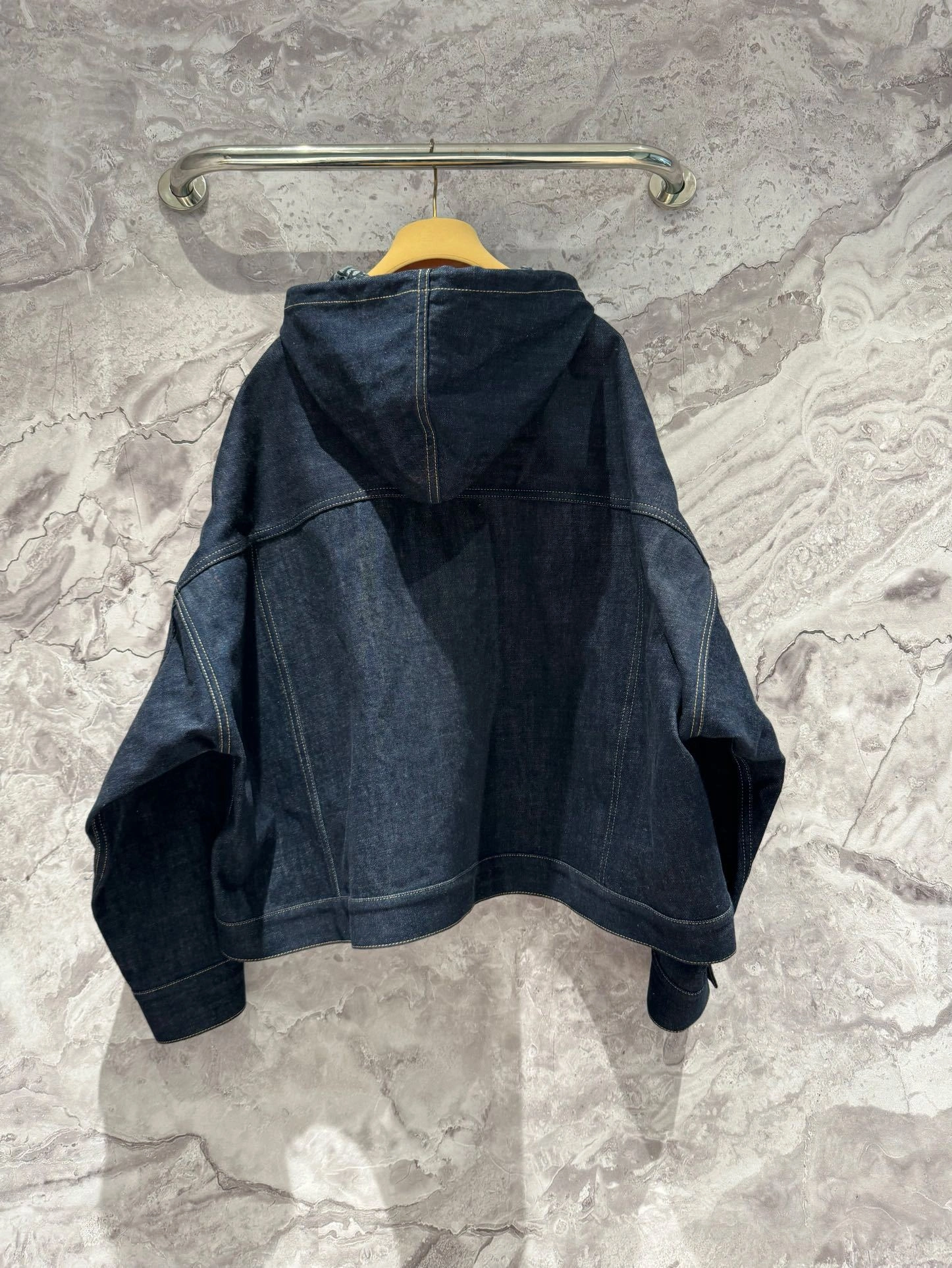 victoria- 8V item:D-F244K1813