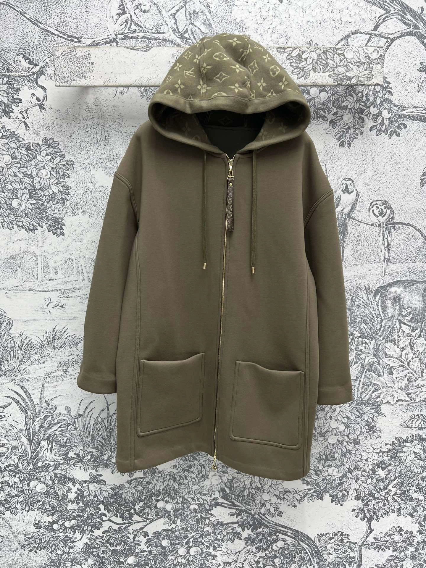 victoria- 8V oversized item:D-F245K0610