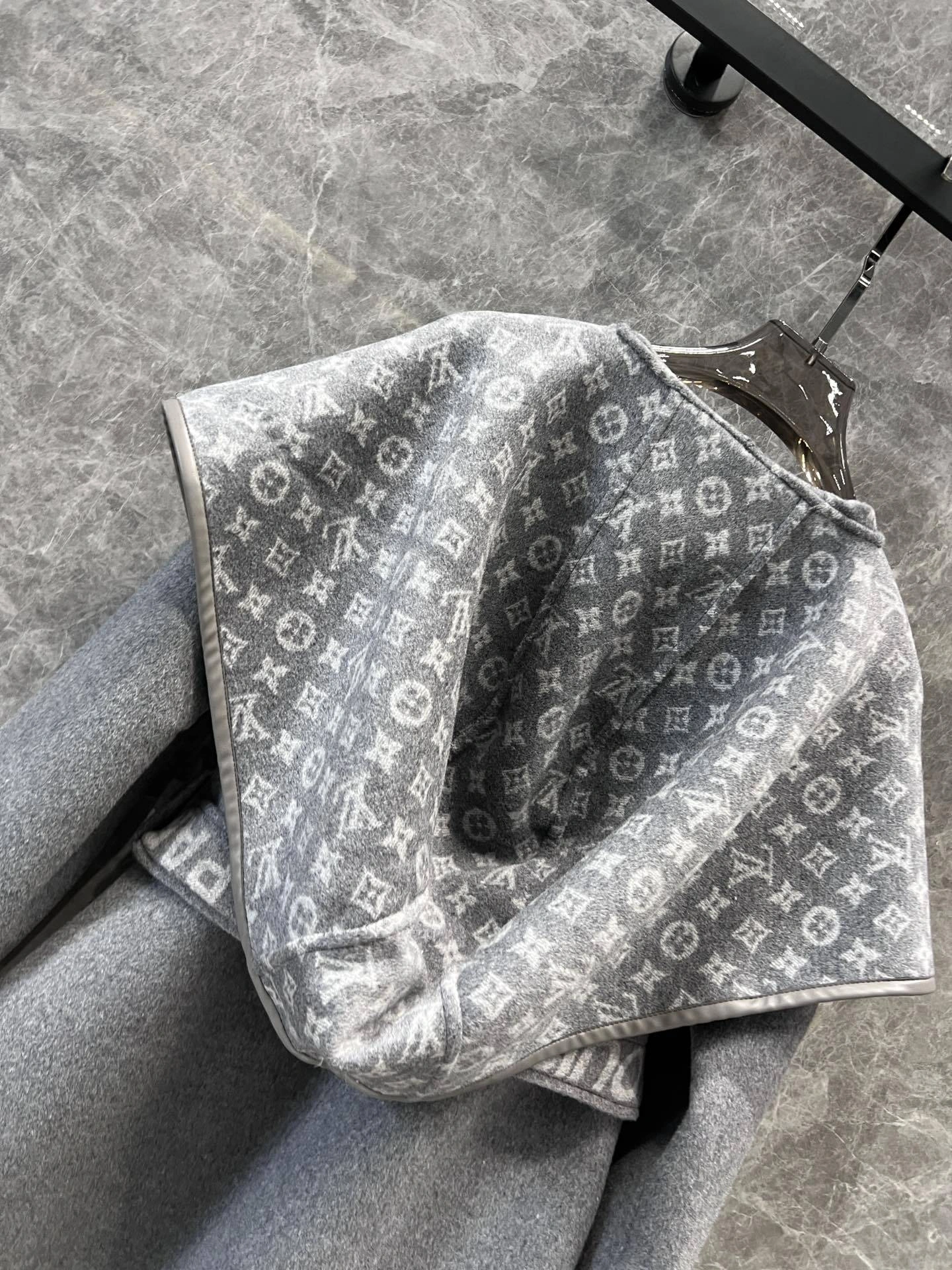 victoria- 8V wool item:D-F061I0207
