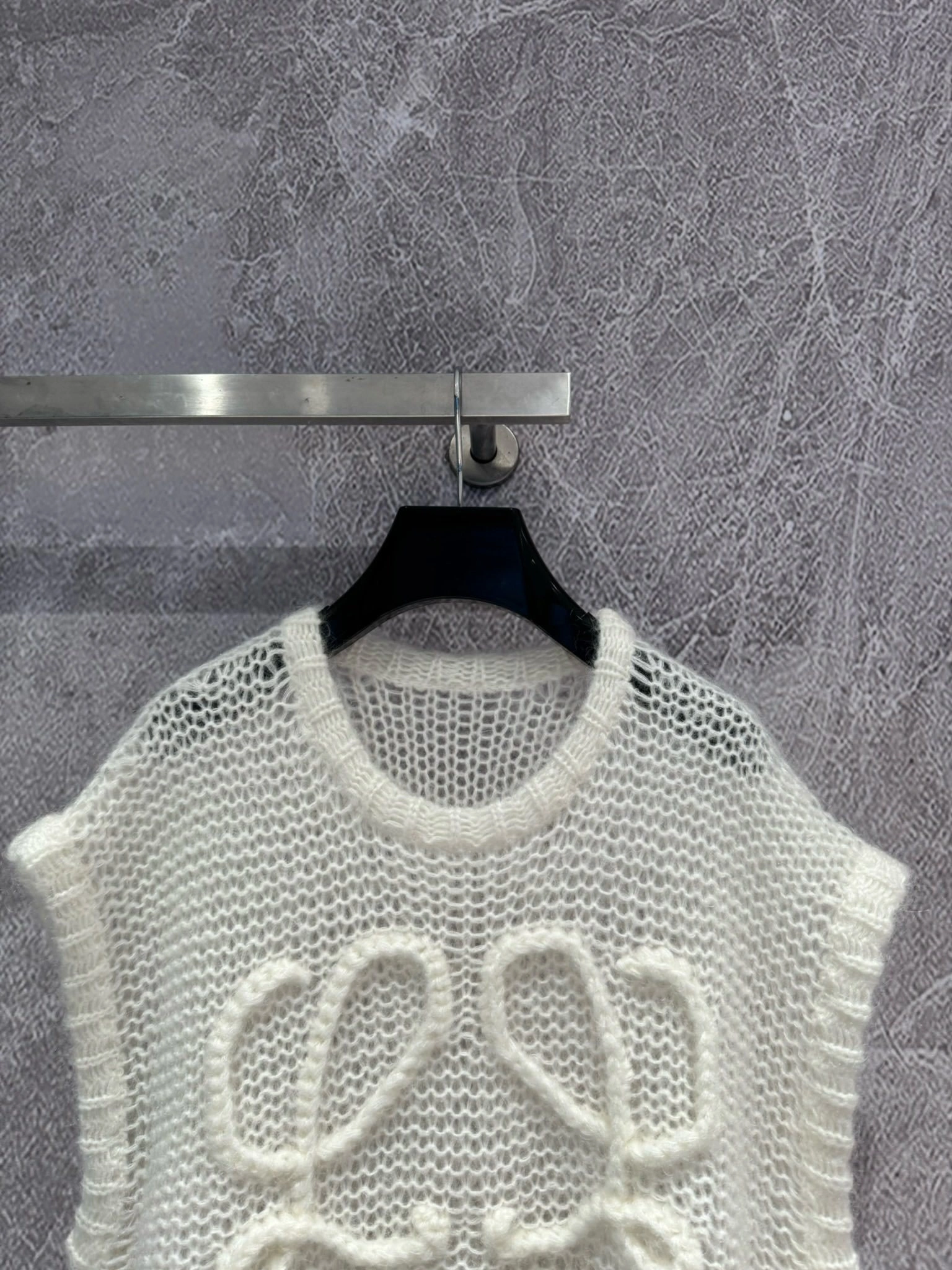&victoria- 8o5w5 item:D-F240D2125