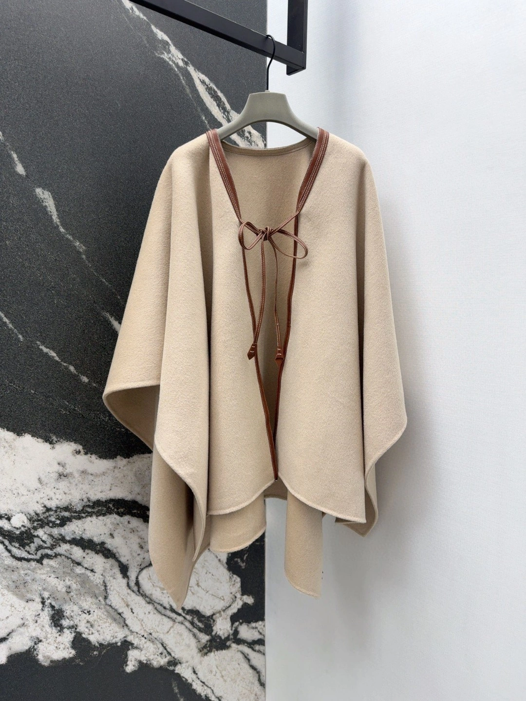 victoria- 8oro Pi191 sheepskin 2Colour item:D-F240K0707-2