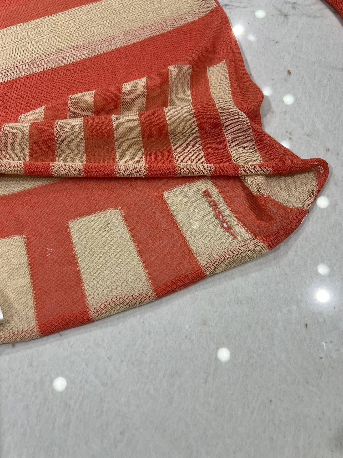 victoria- F594i item:D-F140G2448