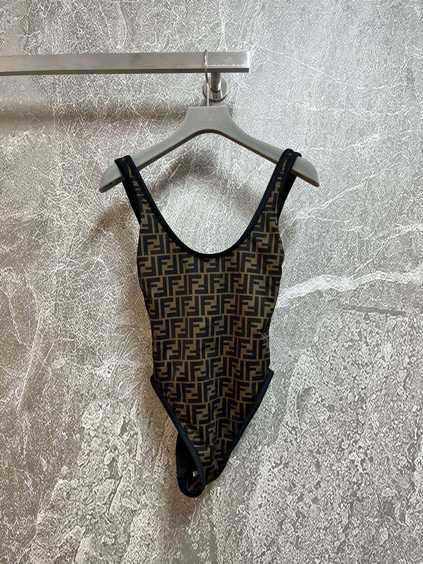 victoria- F594i item:D-F240D2976