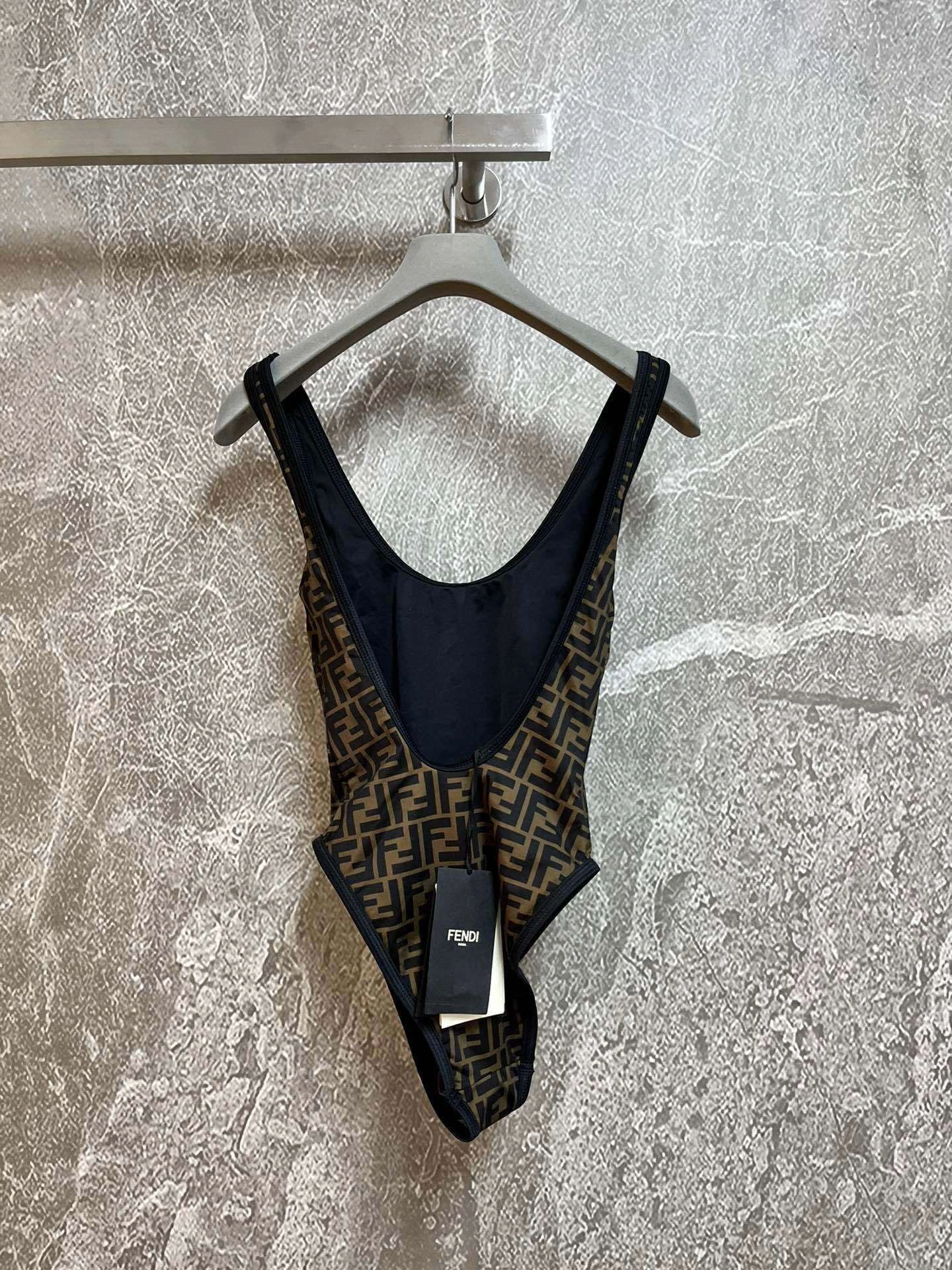 victoria- F594i item:D-F240D2976