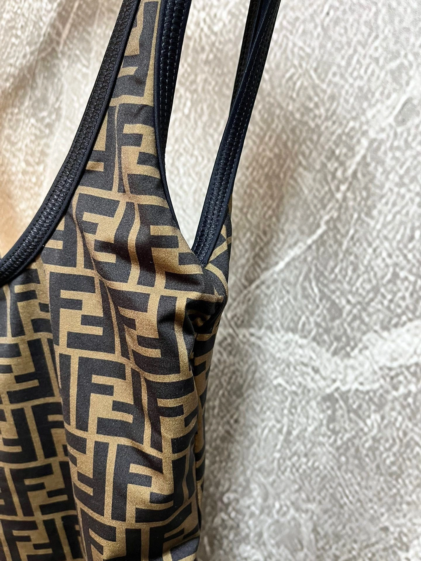 victoria- F594i item:D-F240D2976