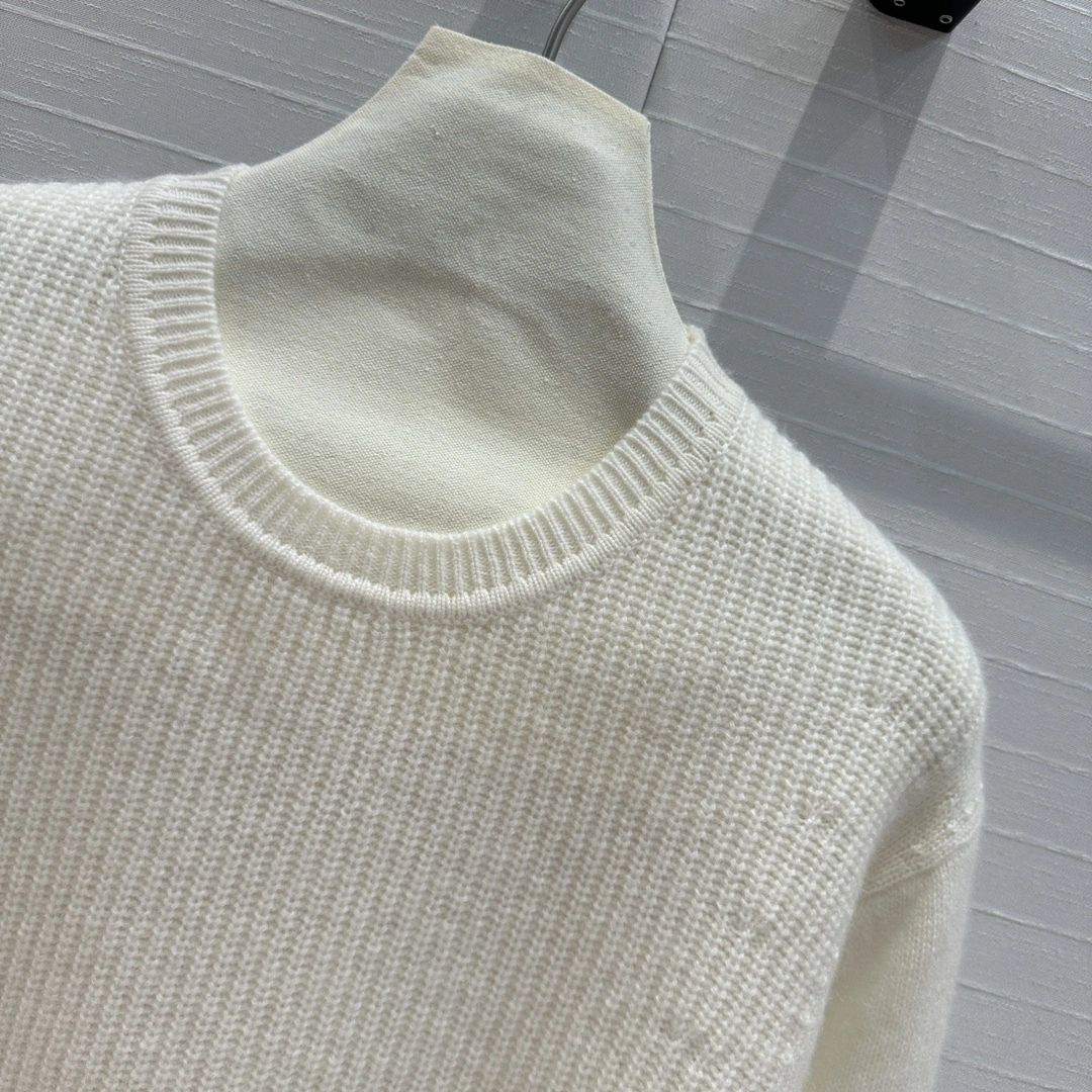 victoria- H5r75s cashmere item:D-F240G2635