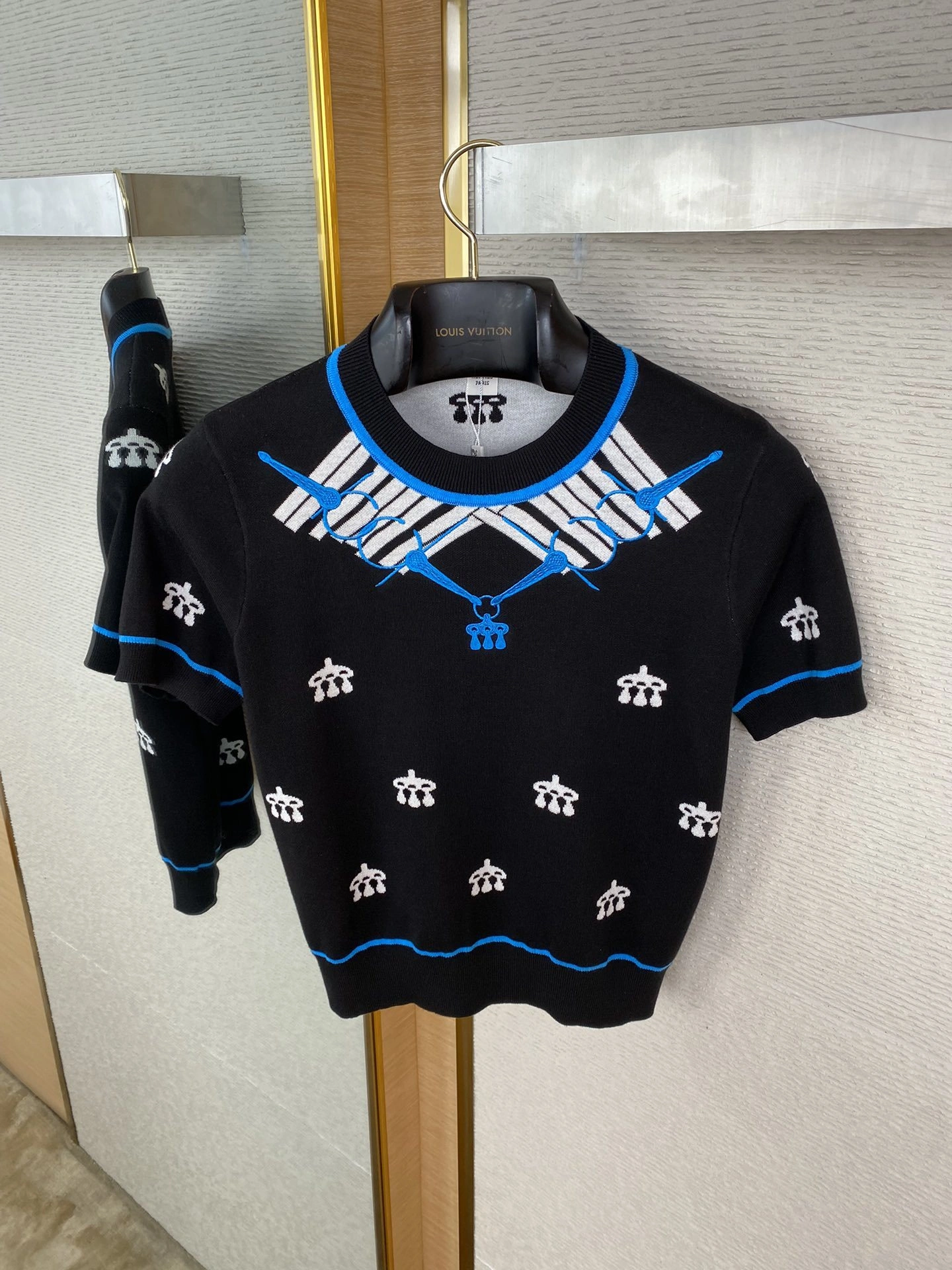 victoria- H5r75s item:D-F000G1534