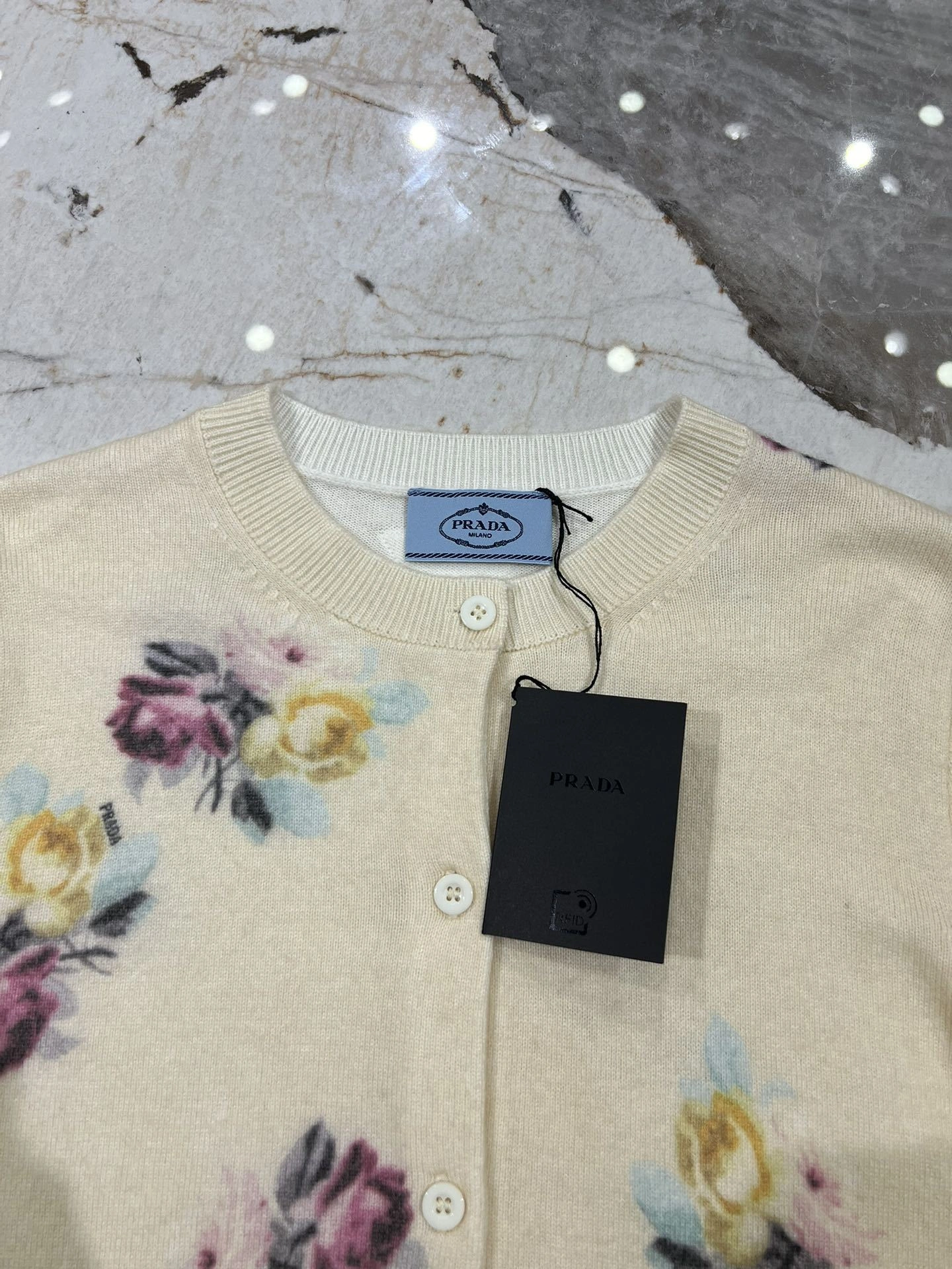 victoria- Pr141 item:D-F140J5003