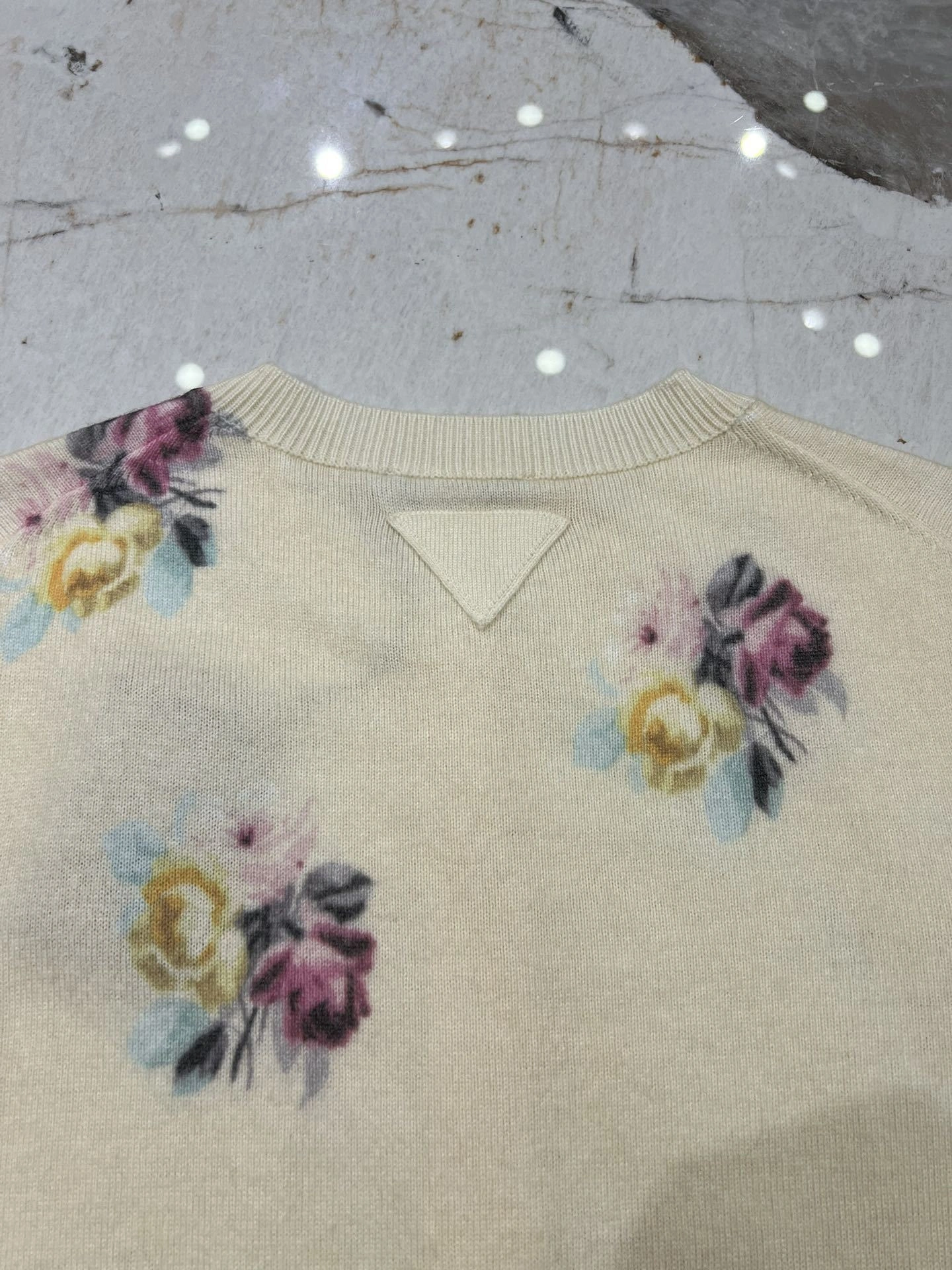 victoria- Pr141 item:D-F140J5003