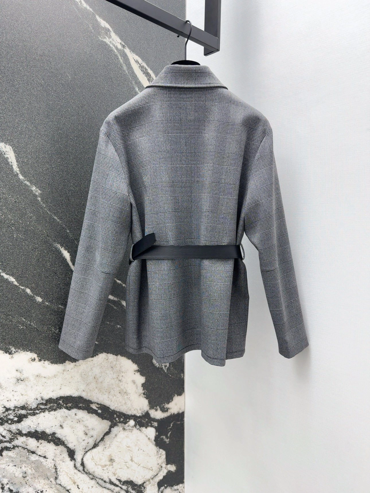 victoria- Pr141 item:E-F240A0318