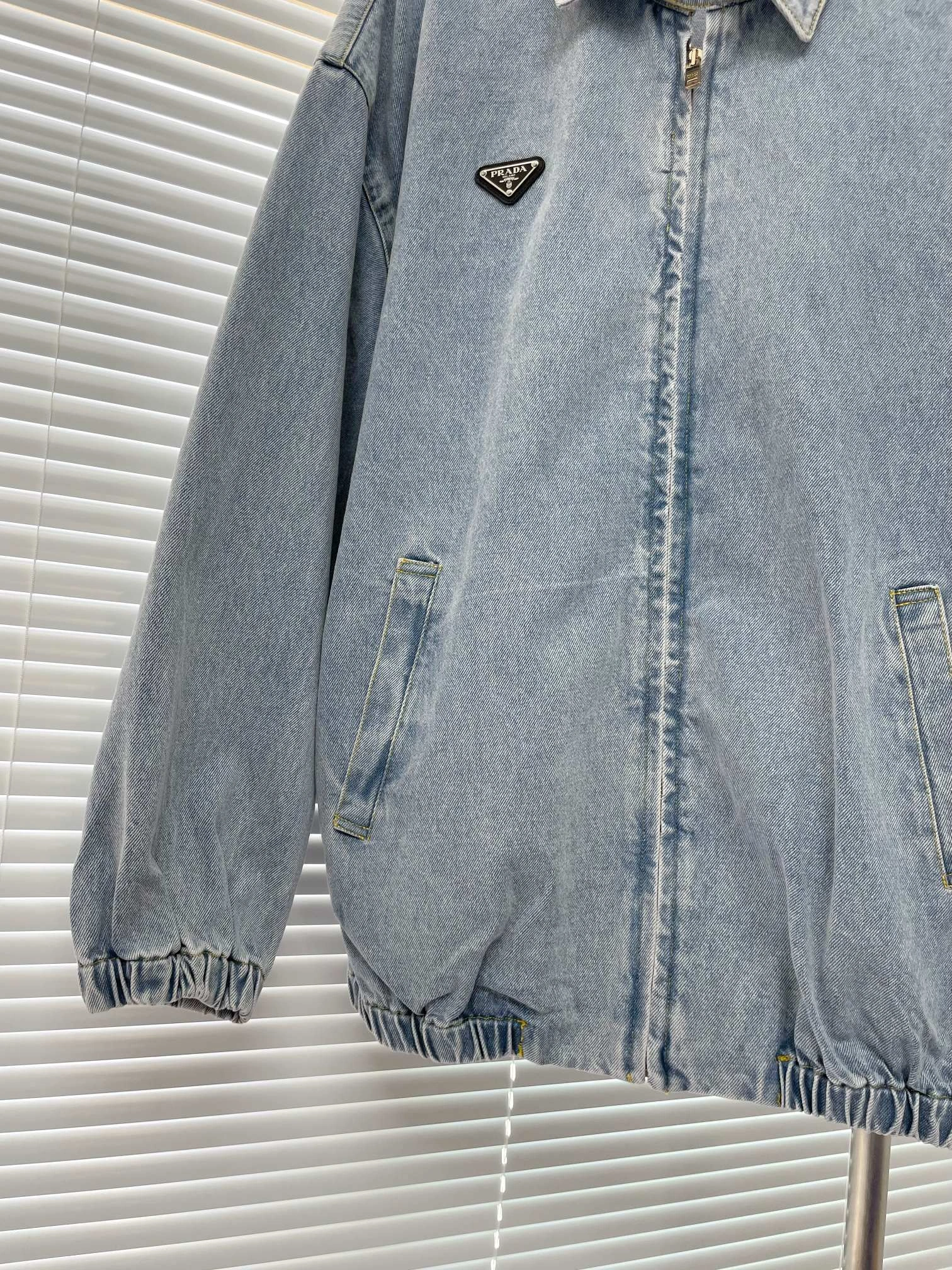 victoria- Pr141 oversized item:D-F409I0919