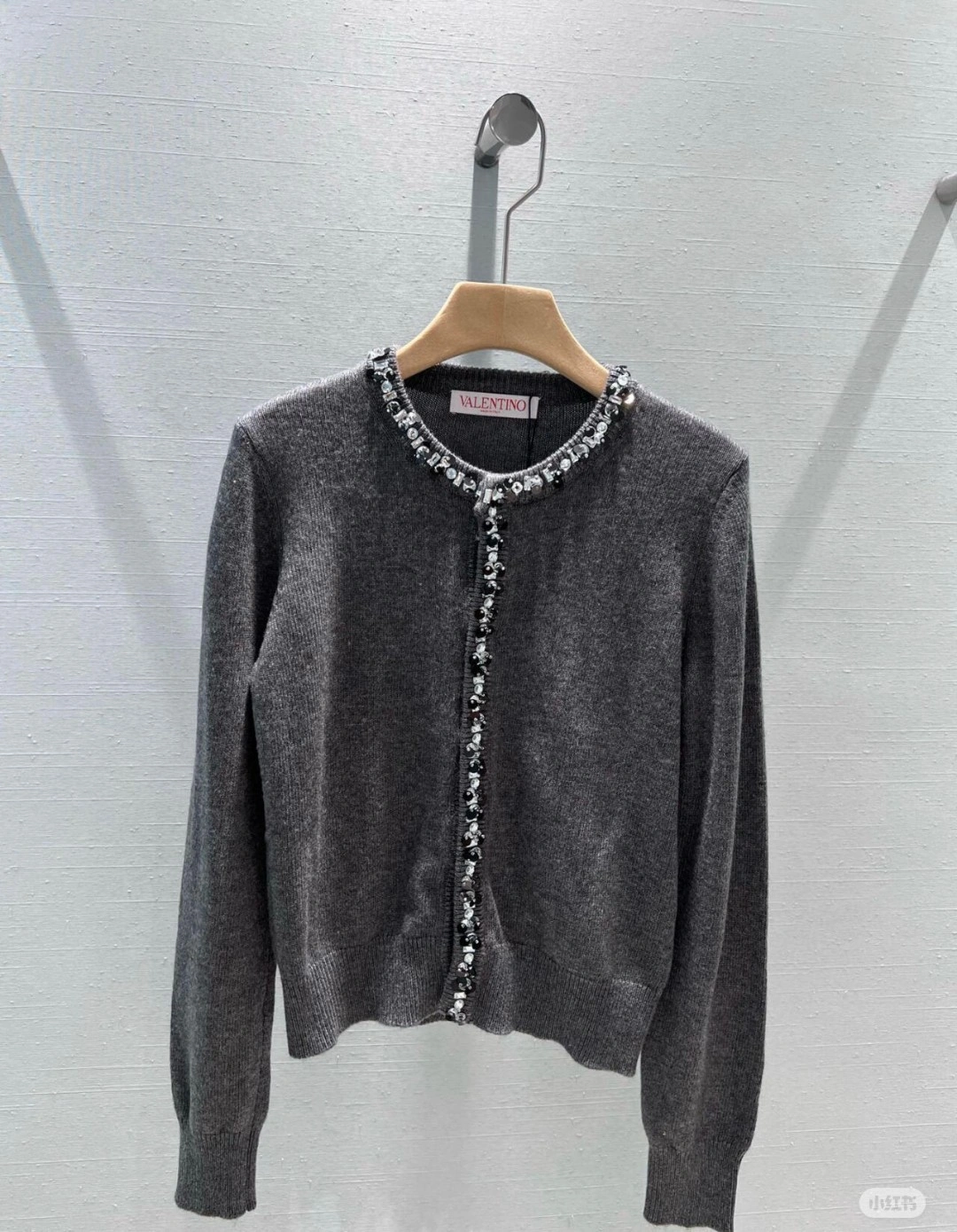victoria- V1859ti9o 100%wool item:D-F245K1119