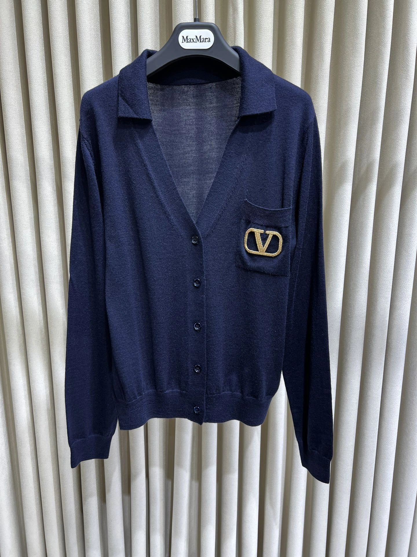 victoria- V1859ti9o embroidery item:D-F140G2461