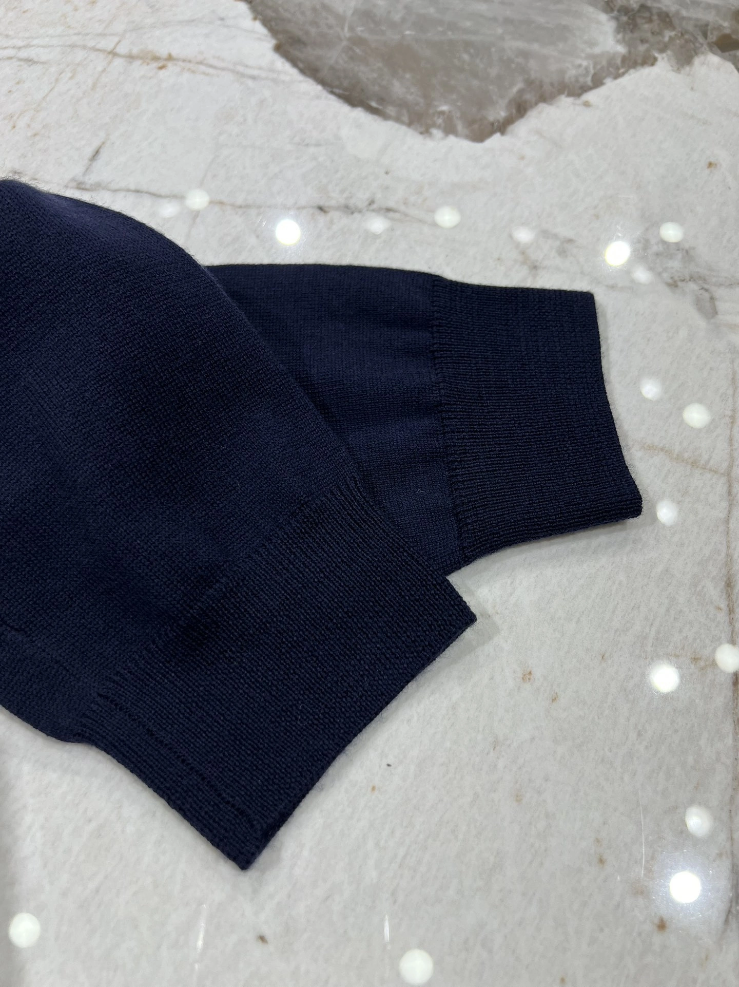 victoria- V1859ti9o embroidery item:D-F140G2461