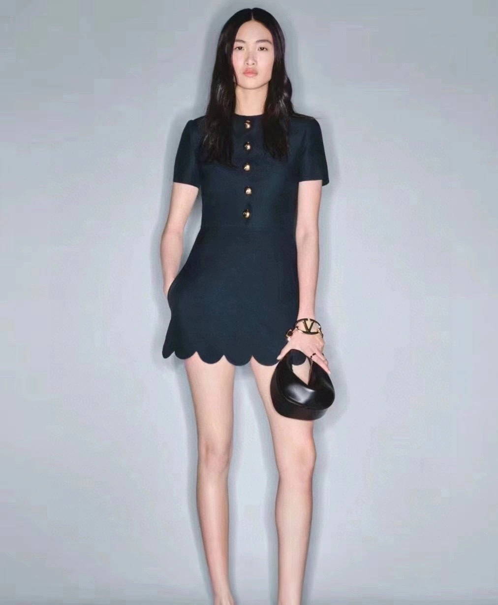 victoria- V1859ti9o item:D-F240G0927