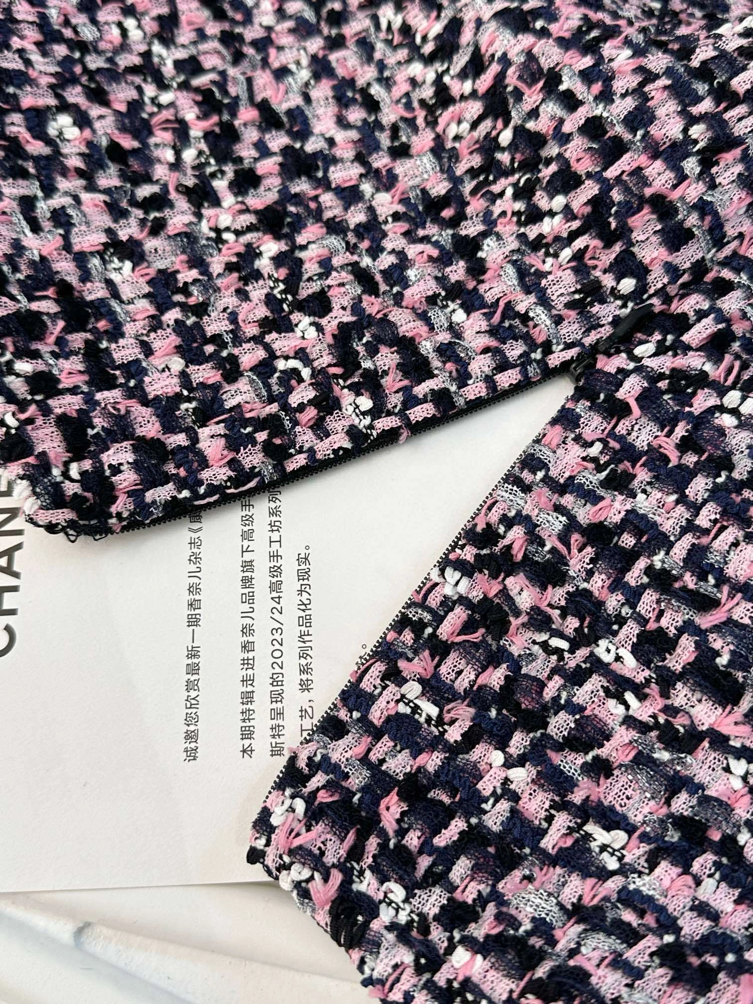 victoria- V1859ti9o item:D-F240I1030