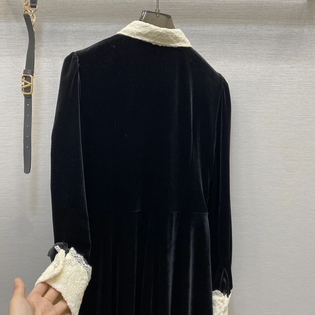 victoria- V1859ti9o item:D-F244K1702