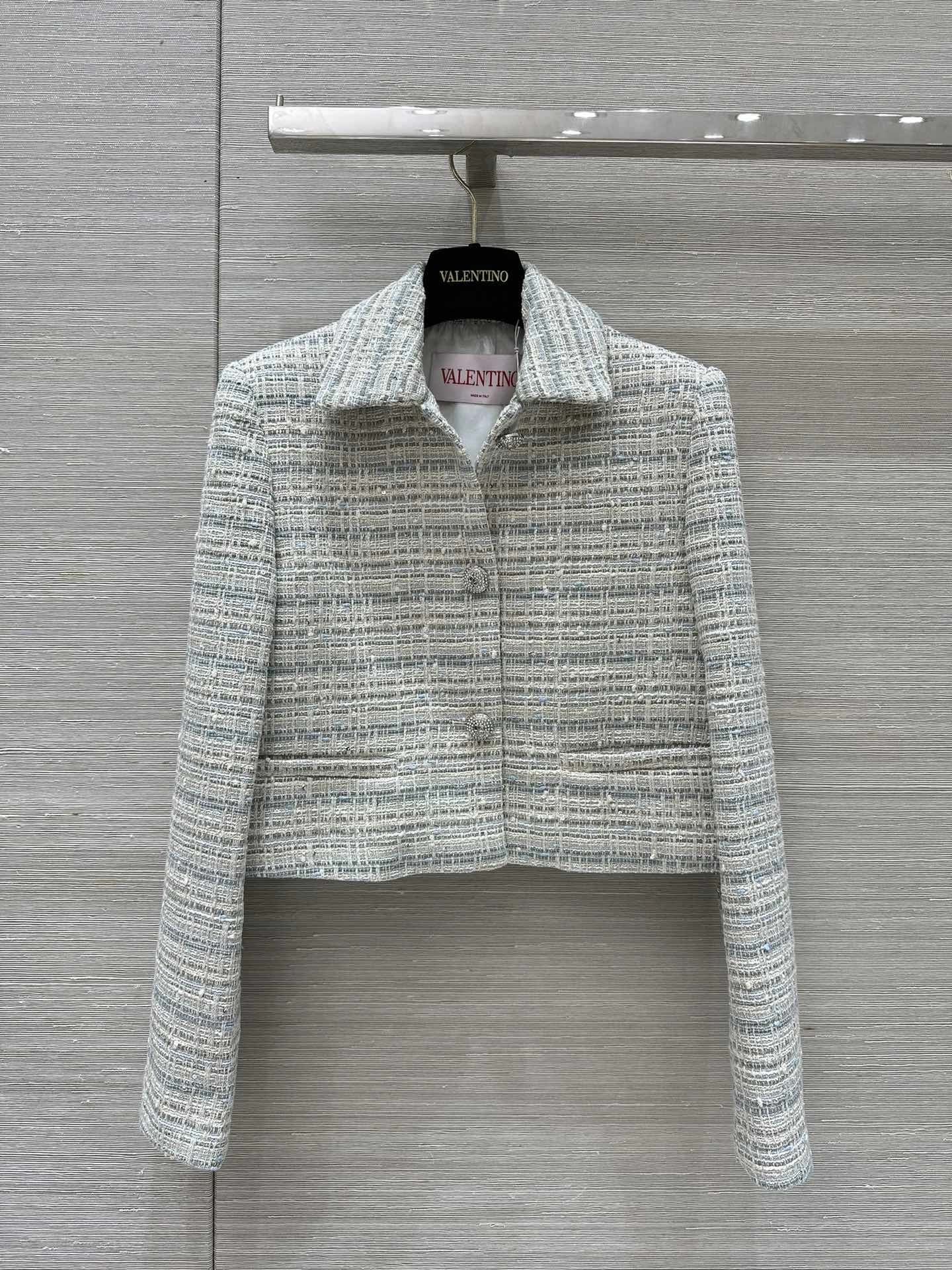 victoria- V1859ti9o item:D-F245K0711