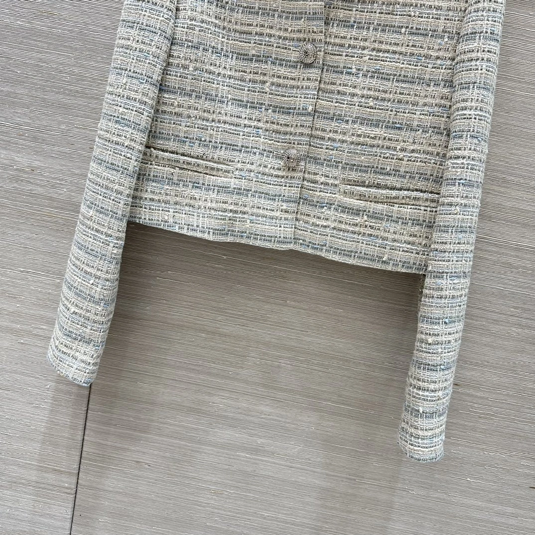 victoria- V1859ti9o item:D-F245K0711