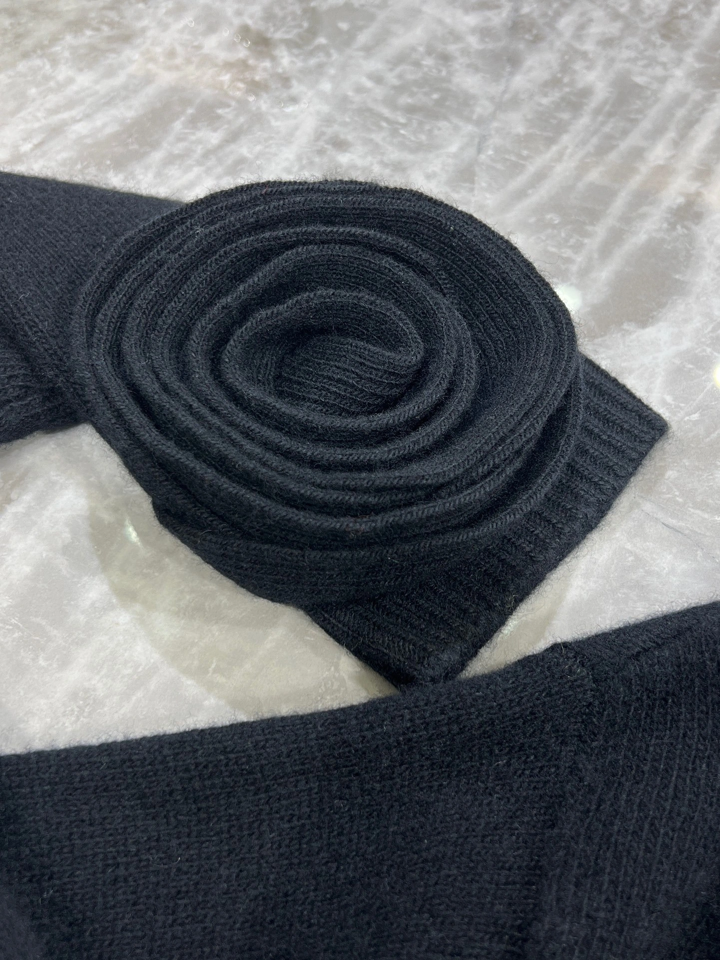 victoria- V1859ti9o wool item:D-F140J2139